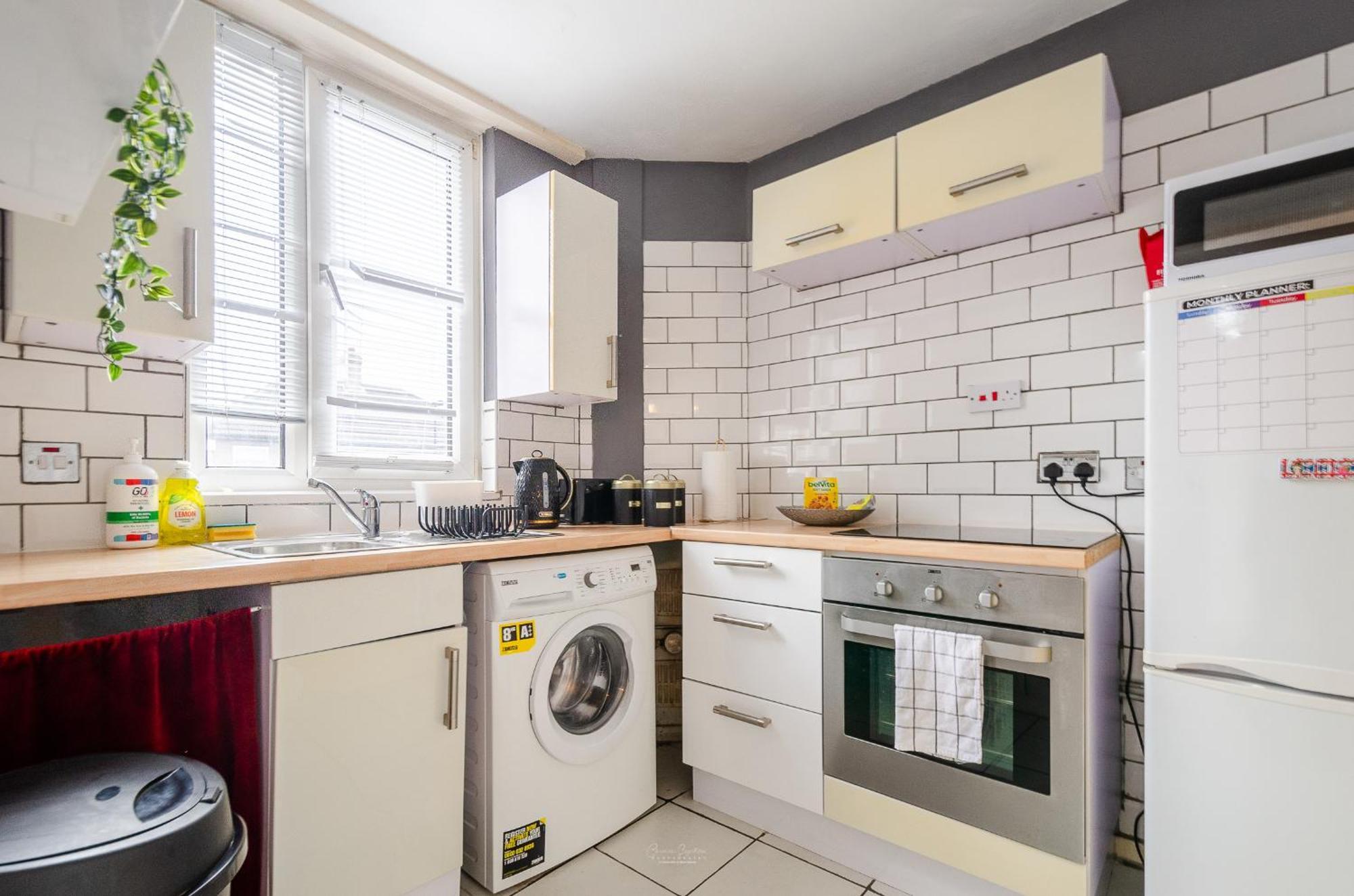 Apartment Serviced - Exel & O2 & Canning Town - Away From