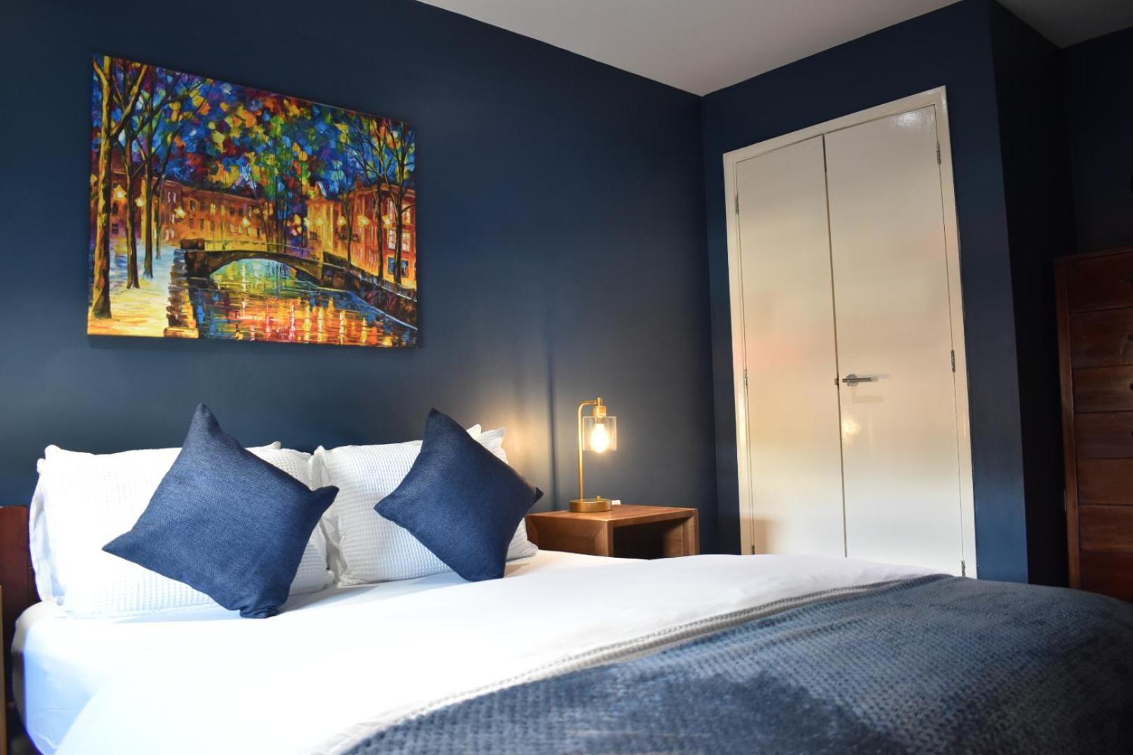 Stylish Peckham 10 Seconds From Station * London