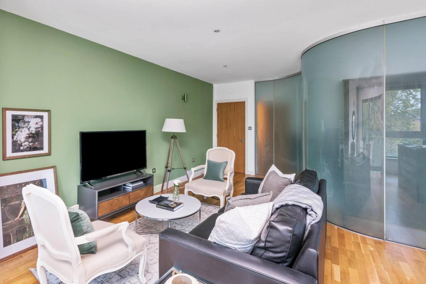Hoxton Square - Urban Haven Apartment