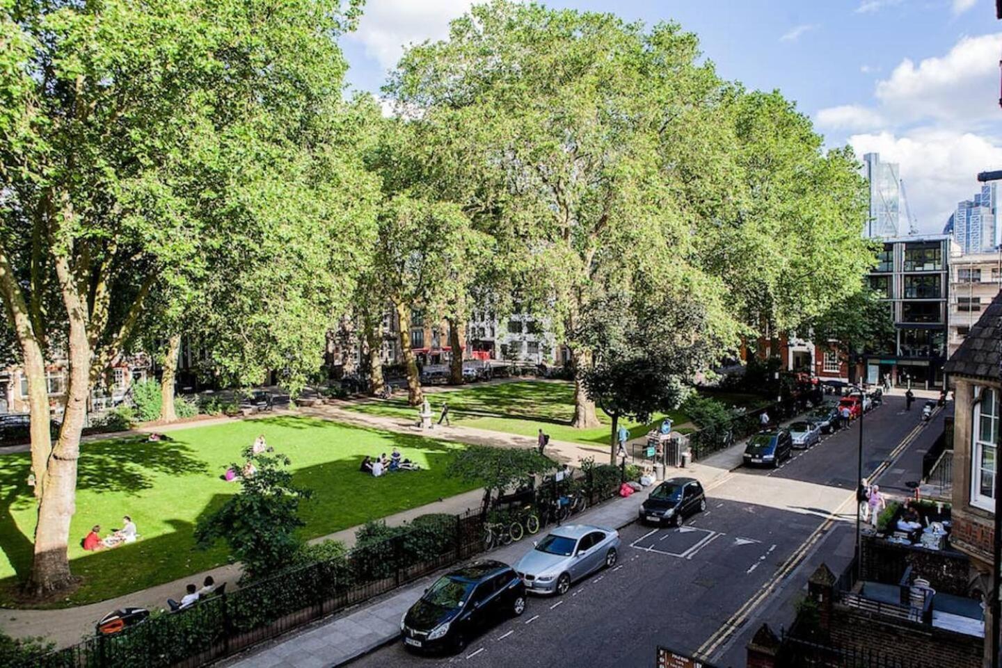 Hoxton Square - Urban Haven London