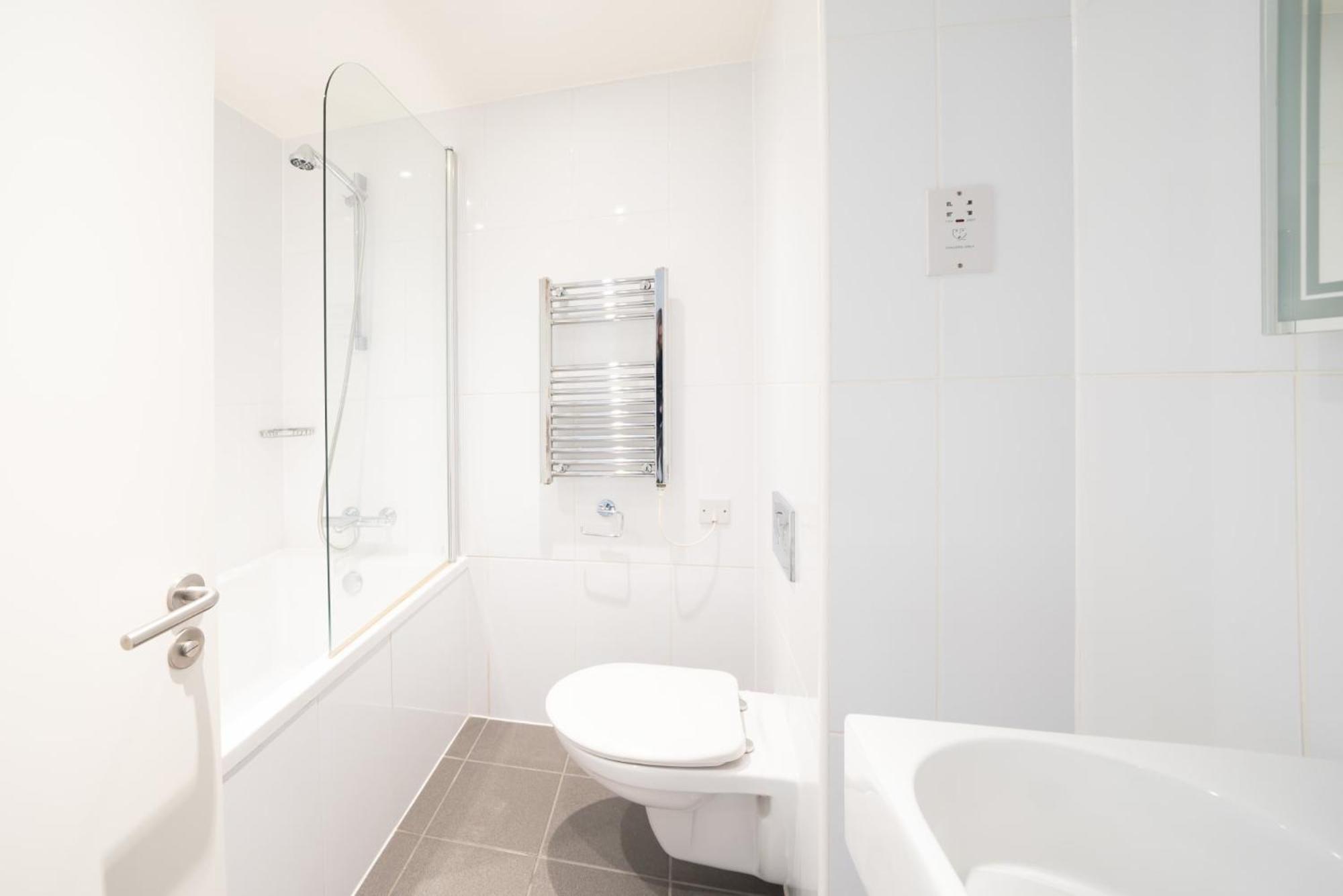 Chapter Aldgate Apartment
