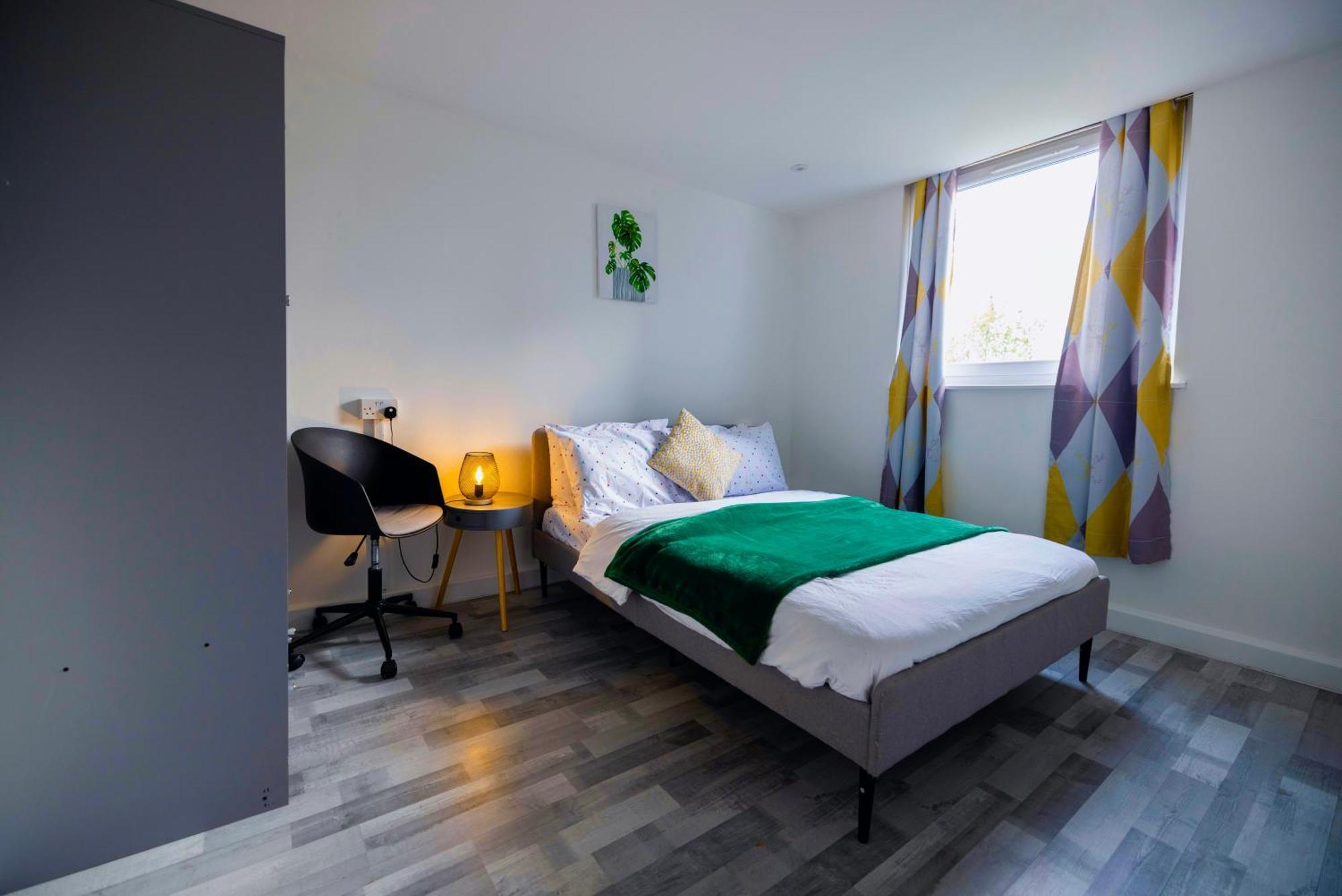 2 Bedrooms -parking-very Spacious-wifi * Londres