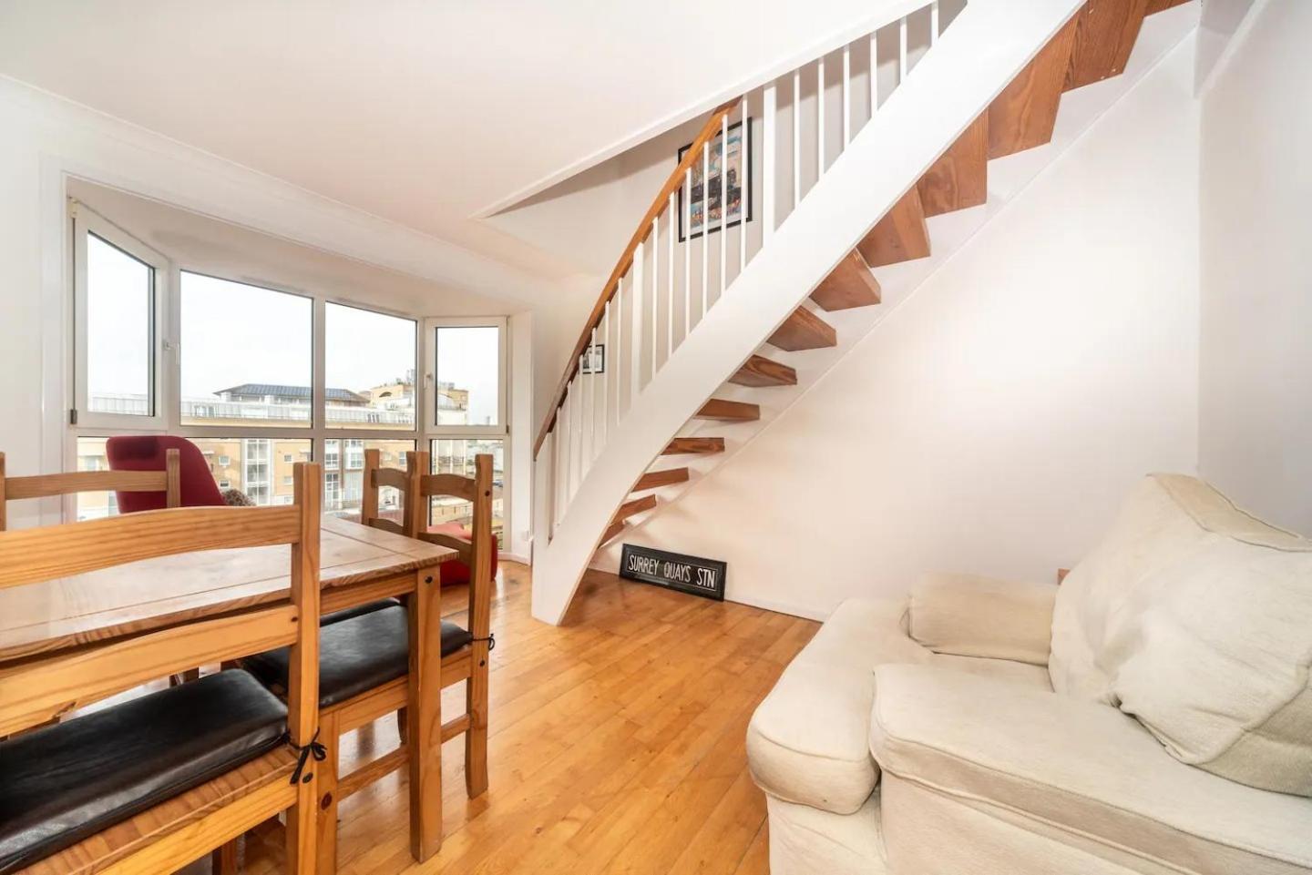 Sunny Maisonette With Views Over Canary Wharf, Apartment *