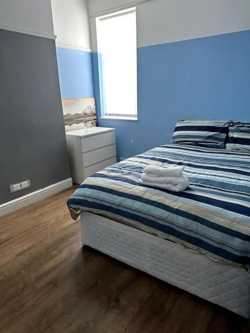 Casa de férias Spacious Holiday Near Tube Station - By Starlet Londres