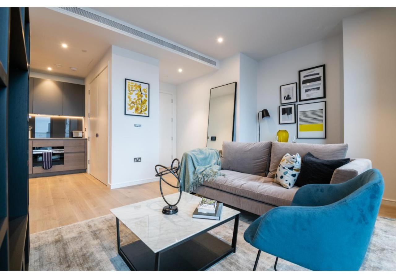 Elegant And Modern In Canary Wharf Right Next To Thames Apartment