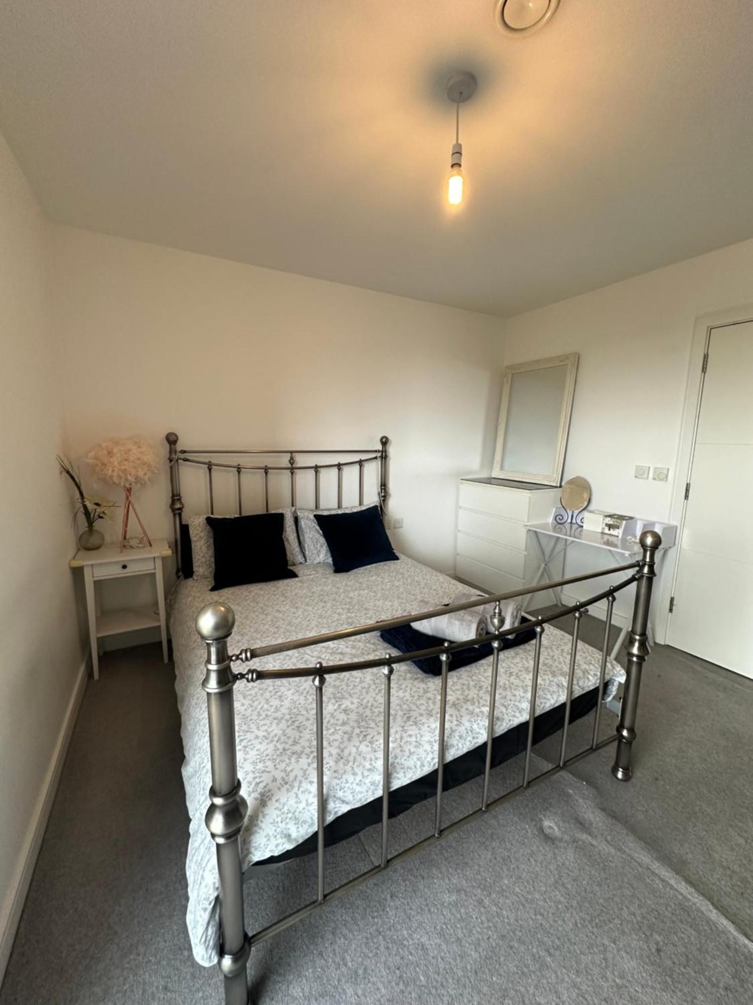 Apartamento Luxury 3 Bedroom Flat In Stratford, Londres
