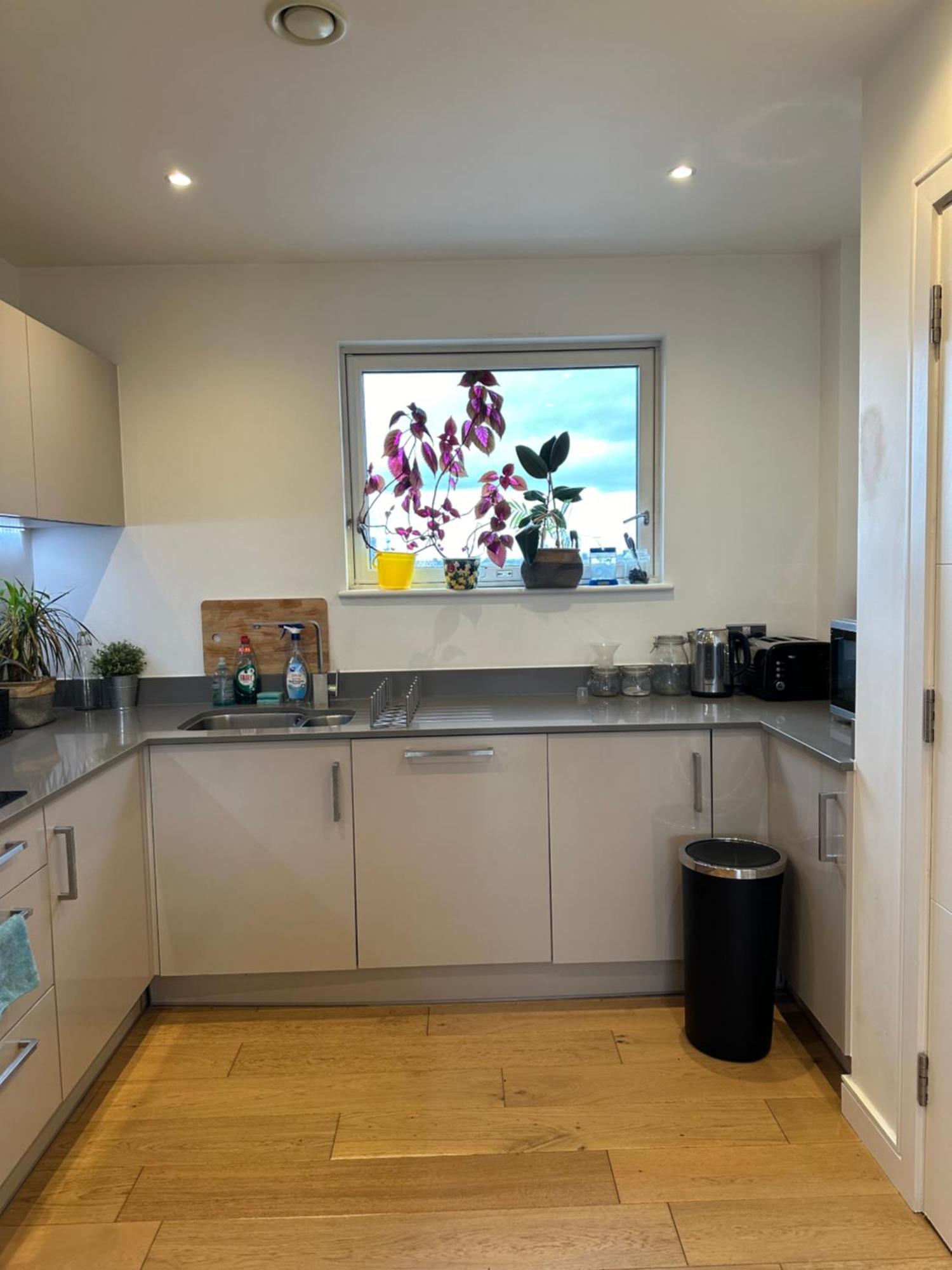 Luxury 3 Bedroom Flat In Stratford, Apartamento Londres