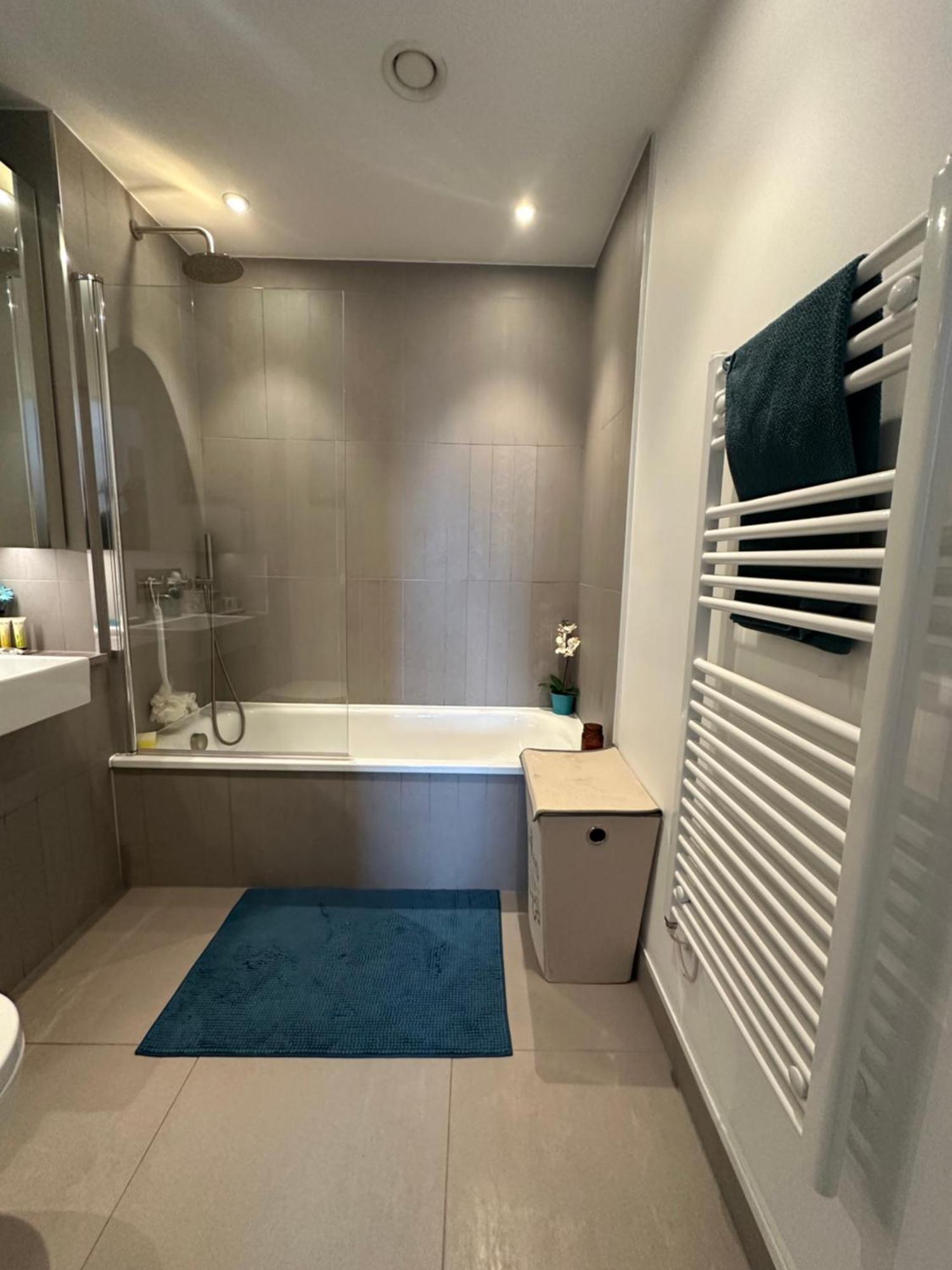 Luxury 3 Bedroom Flat In Stratford, Apartamento *