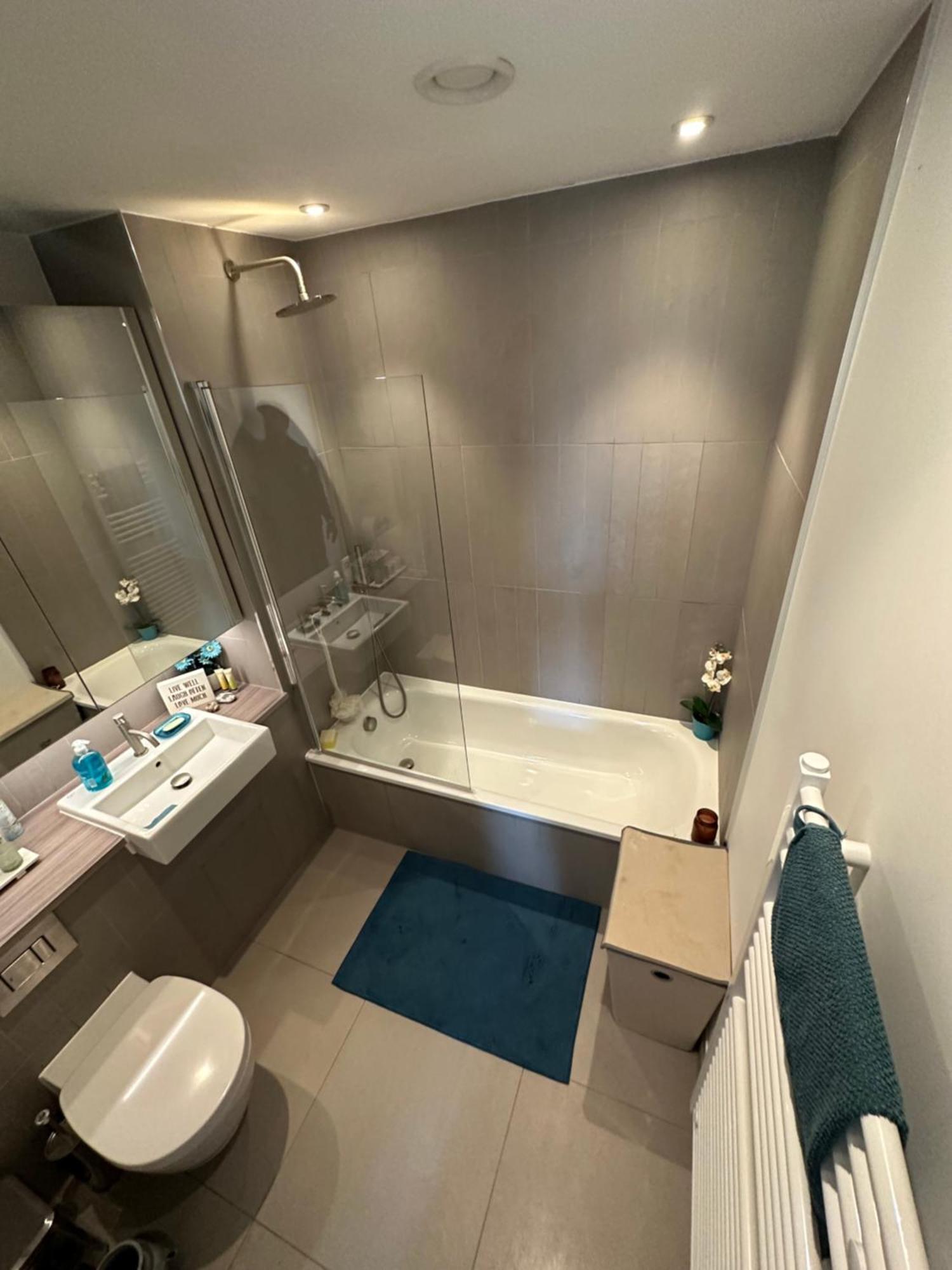 Luxury 3 Bedroom Flat In Stratford, Apartamento