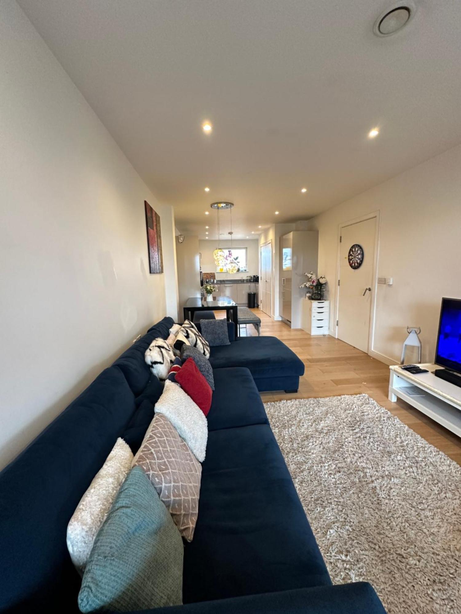Luxury 3 Bedroom Flat In Stratford, Apartamento Londres