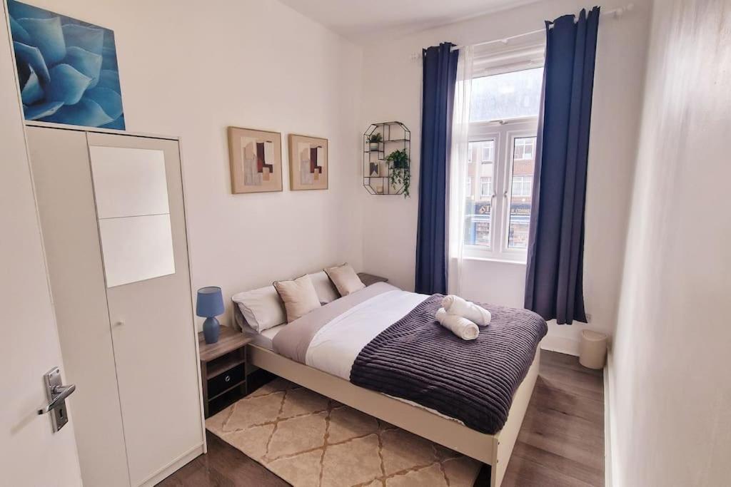 2 Bed Apartment, Near Canary Wharf, O2, Excel, Airport * Londres