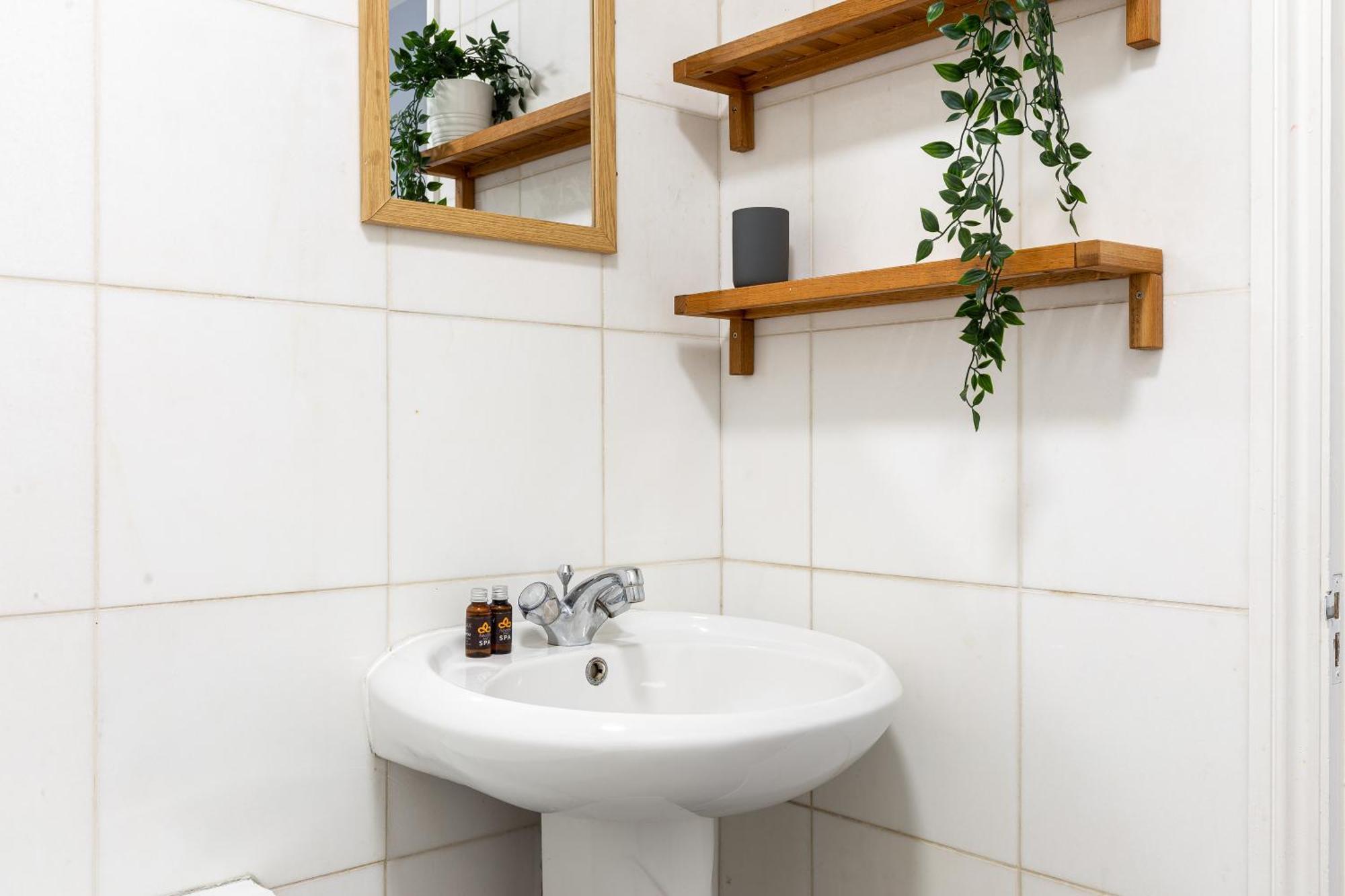 The Aldgate Flat Apartment London