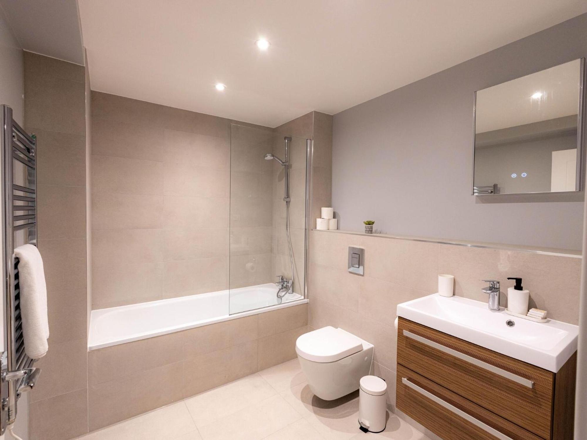 Luxurious Hackney Near Train Station Londres