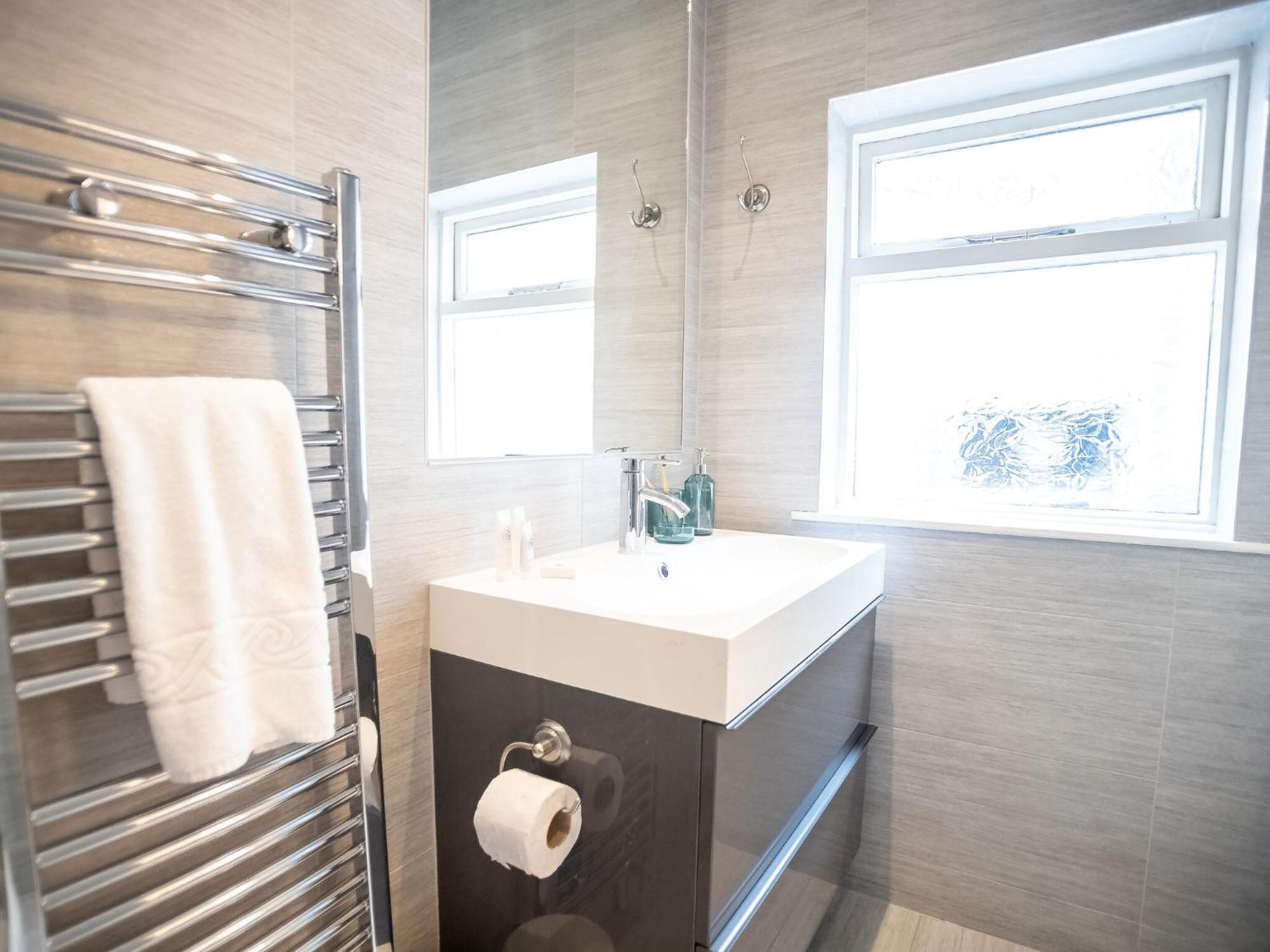 Apartment Three Bed With City View Shoreditch Perfect For Business Corporate By Belvilla London