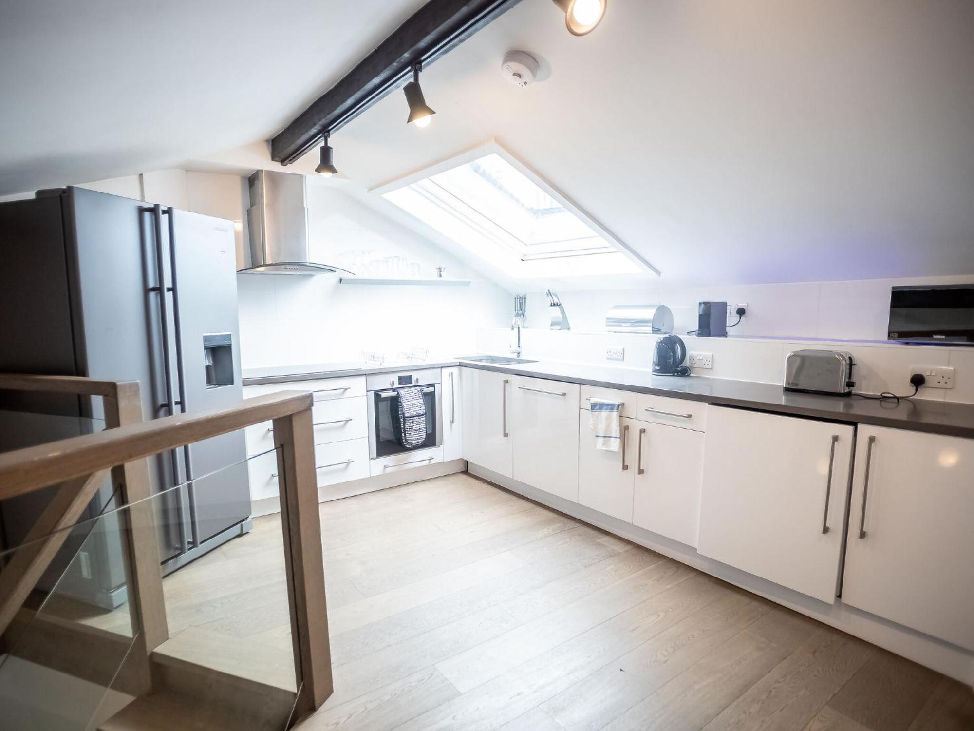 Three Bed With City View Shoreditch Perfect For Business Corporate By Belvilla * London