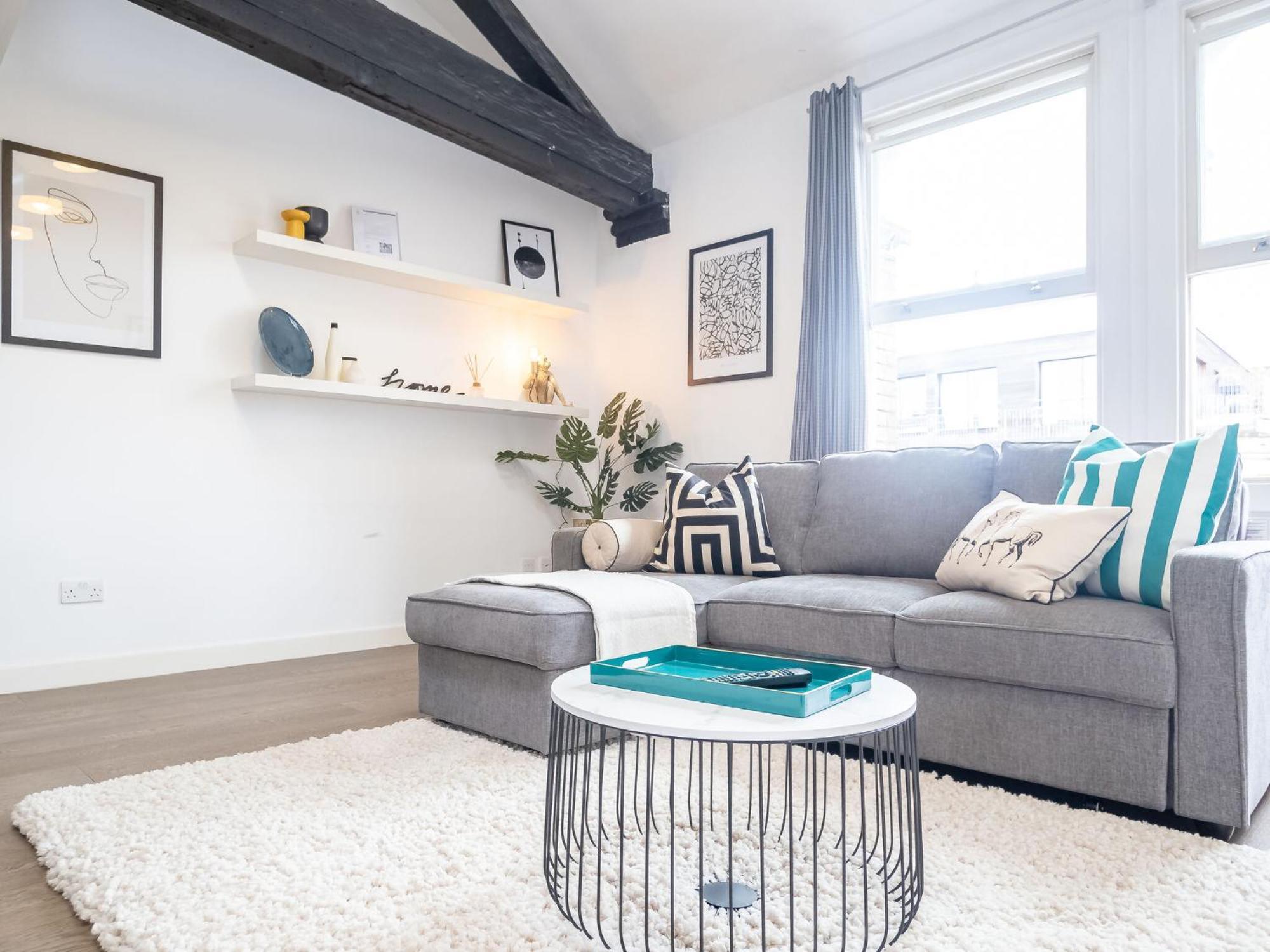 Three Bed With City View Shoreditch Perfect For Business Corporate By Belvilla London