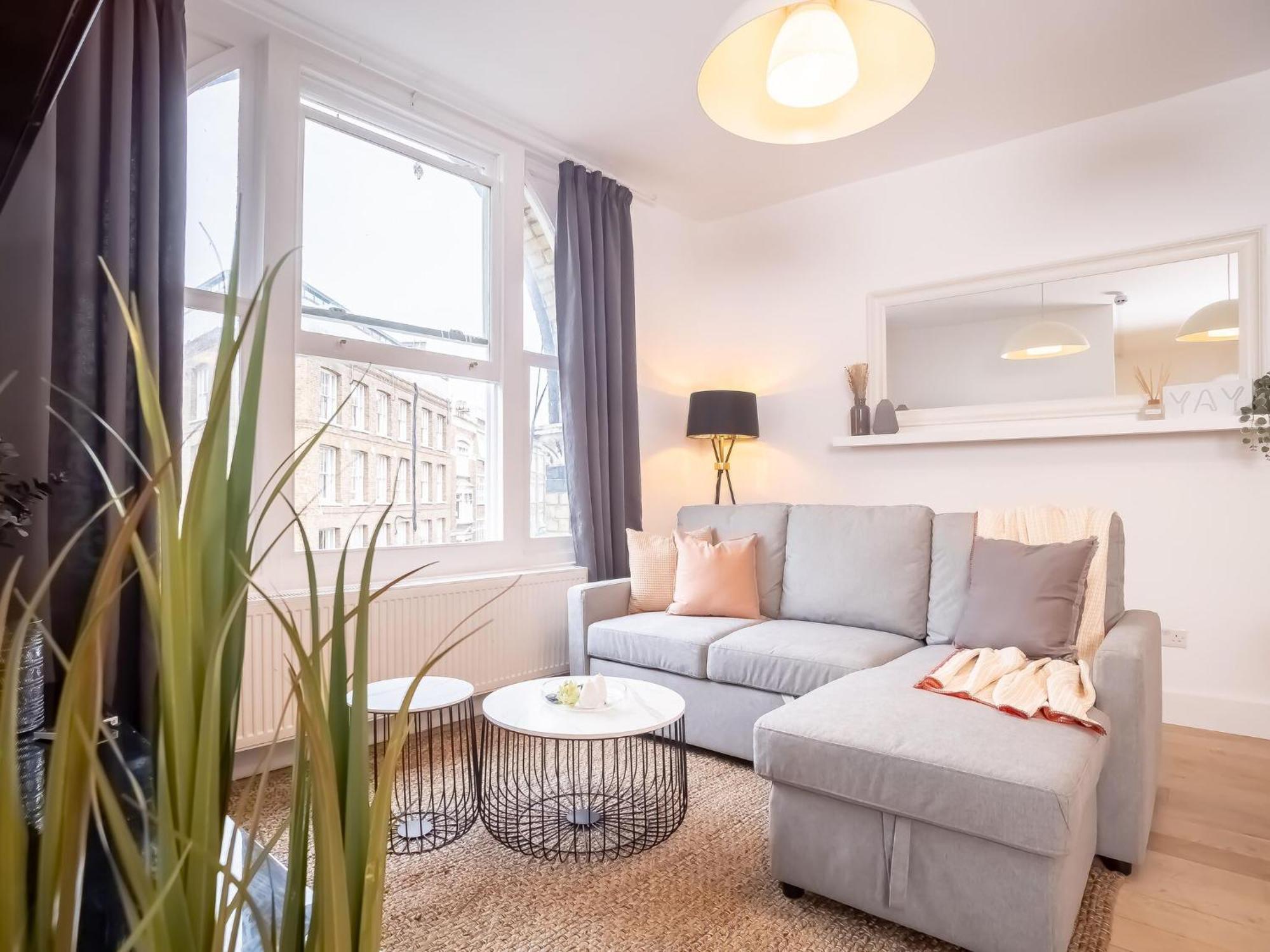 Apartment Three Bed With City View Shoreditch Perfect For Business Corporate By Belvilla