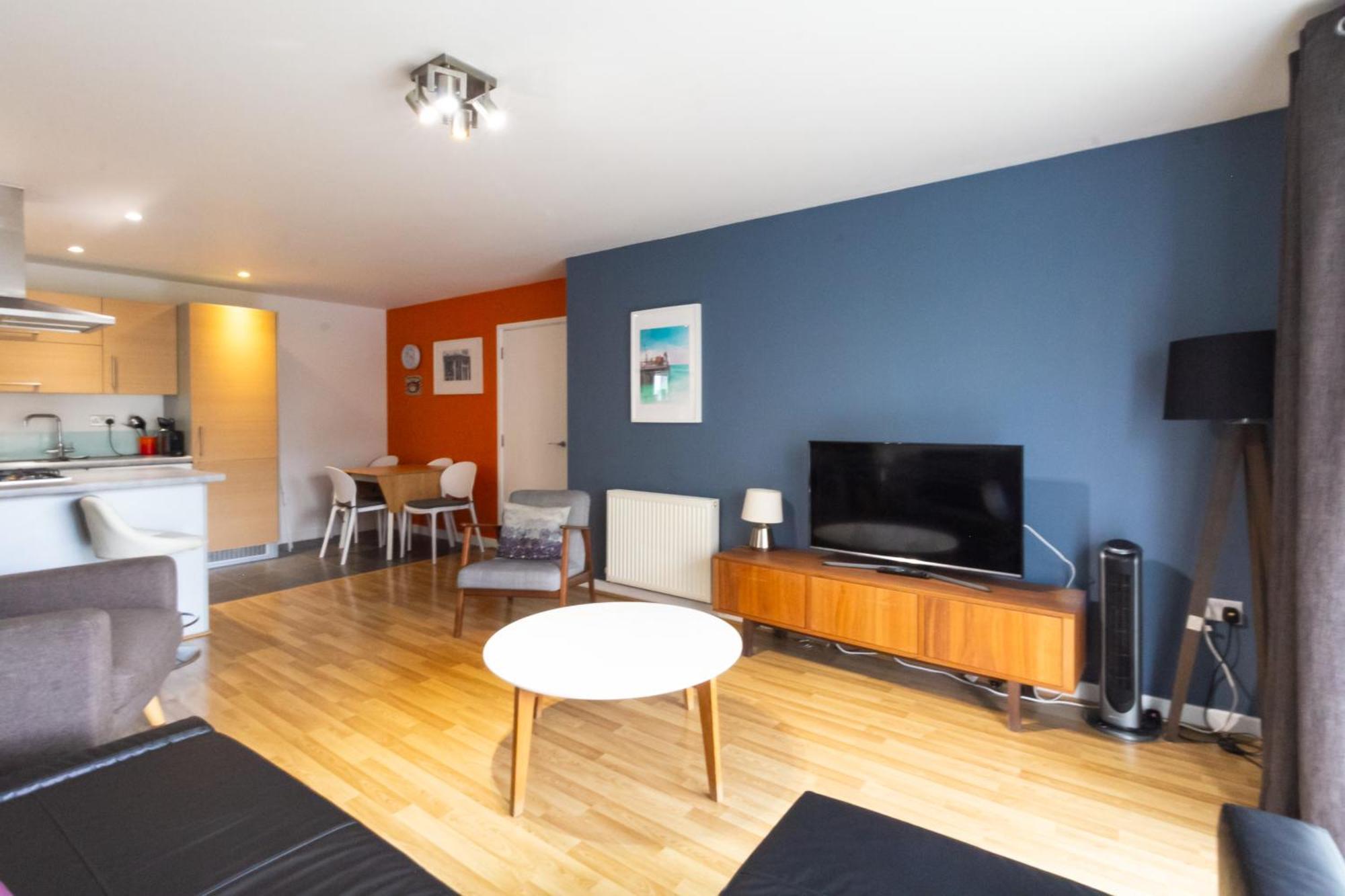Spacious Central Family Apartment *