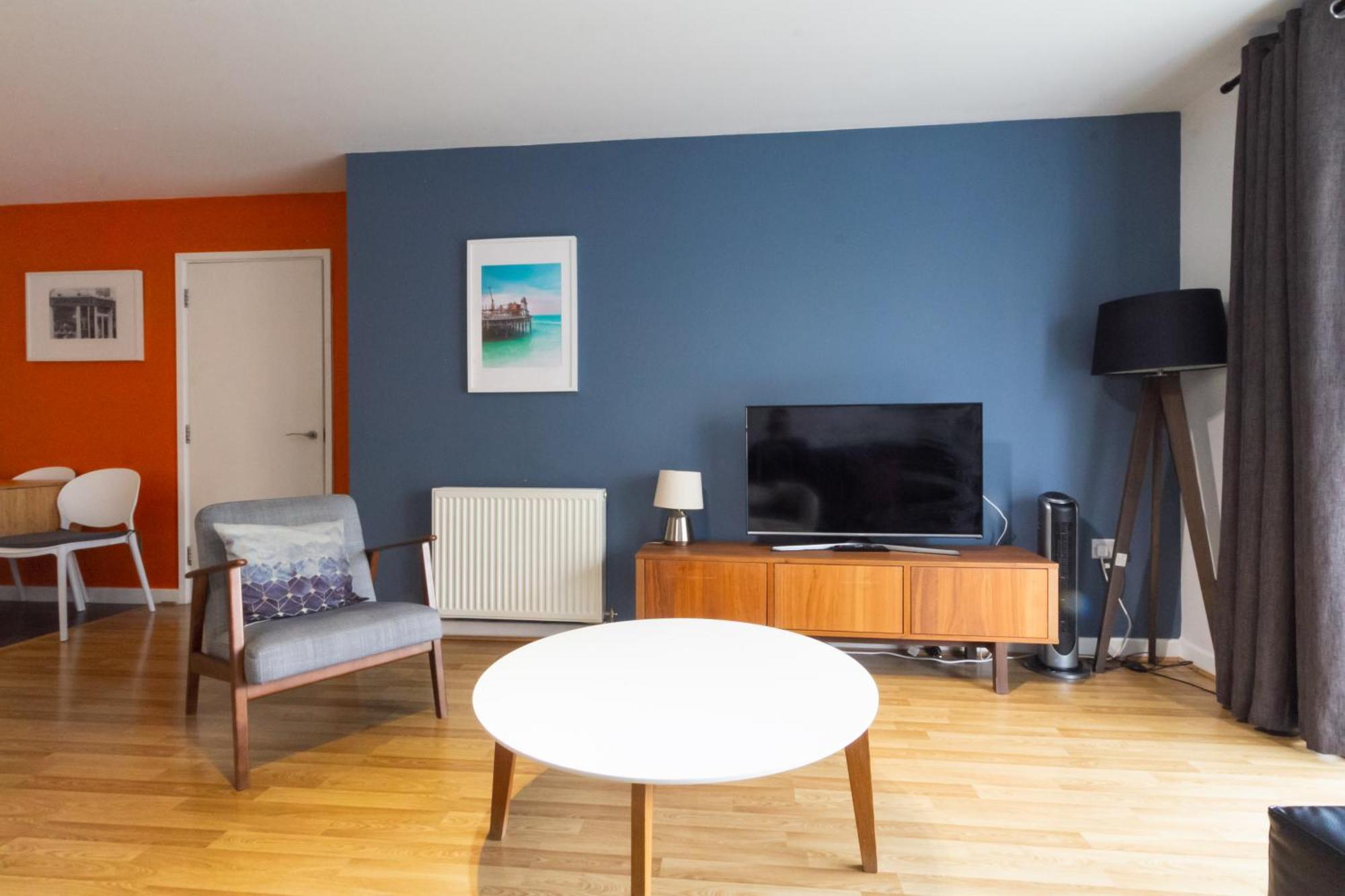 Spacious Central Family Apartment *