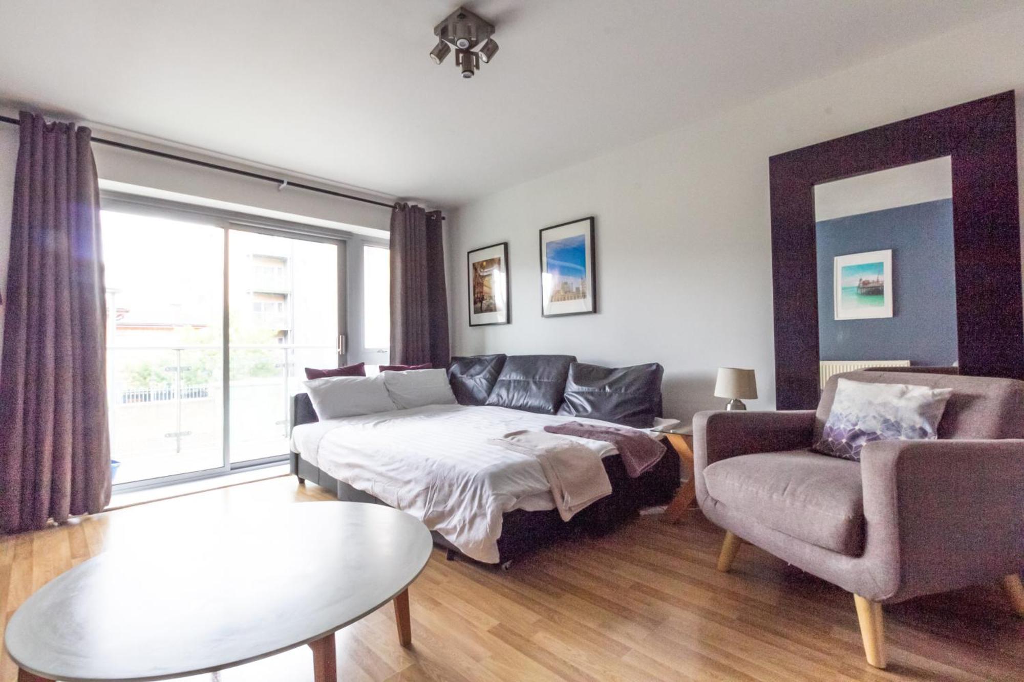 Spacious Central Family Apartment *