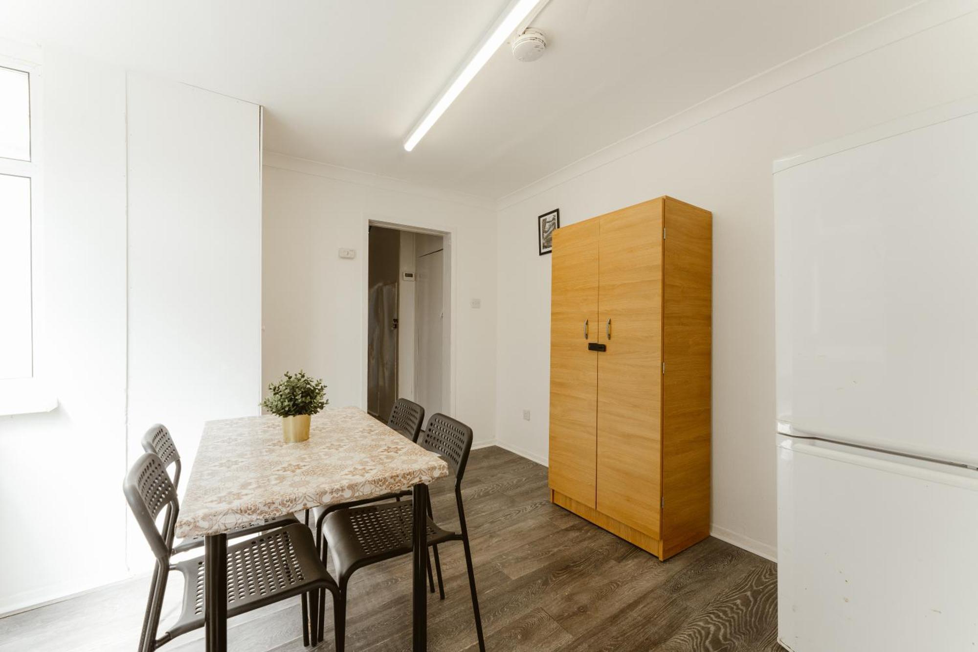 Leyton Comfy Double -50 Gasthof