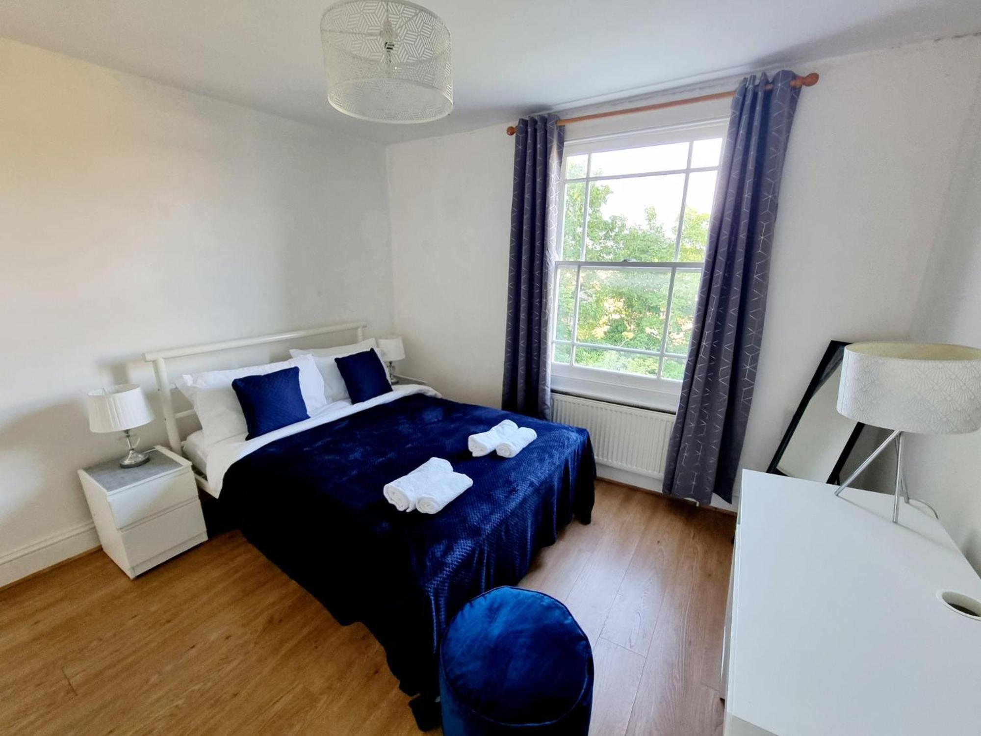 Evo View - 1 Bed - Stunning Views 3 Mins Walk Mile End Station London