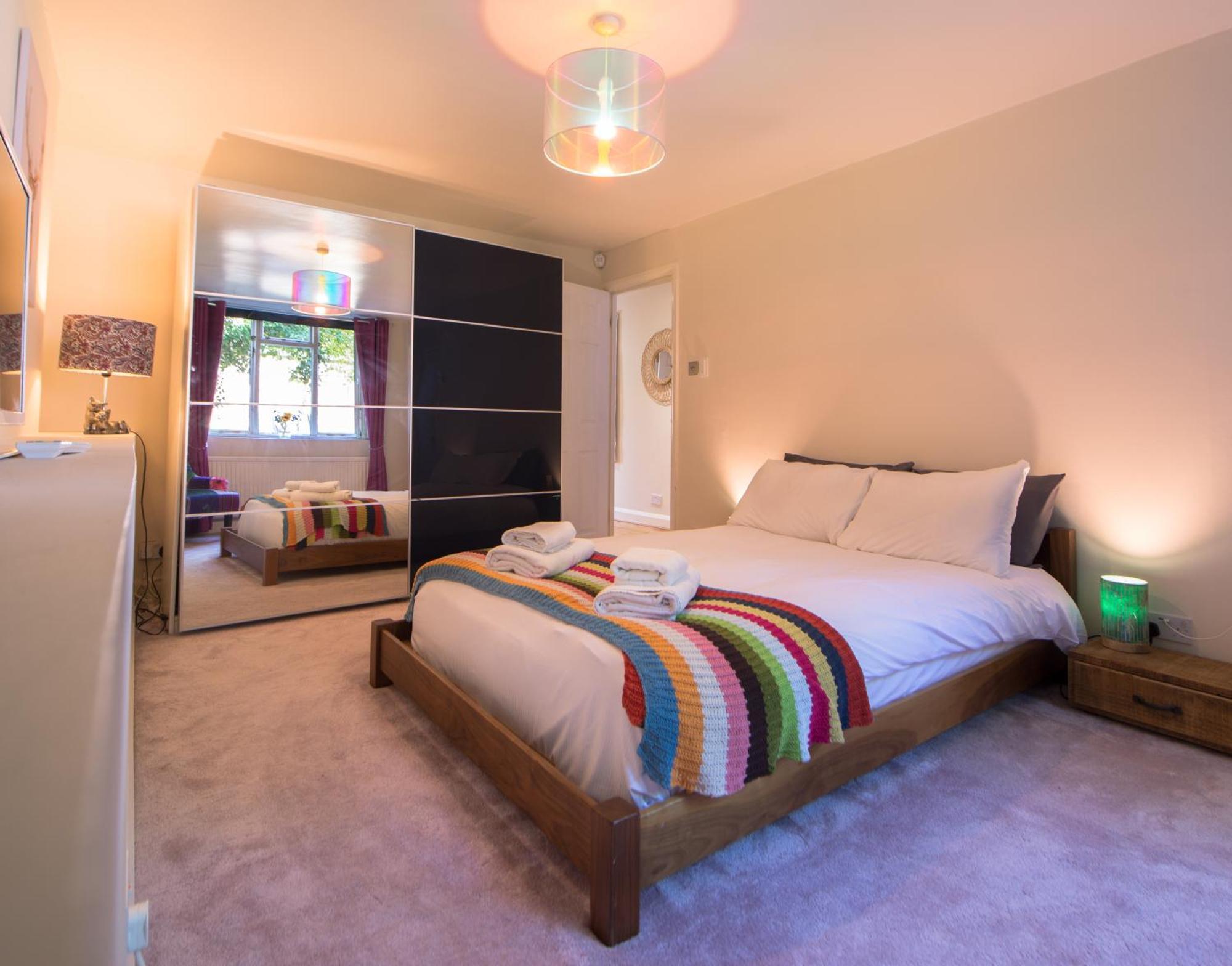 Luxurious Quirky Flat In Greenwich O2 Arena With Free Parking London