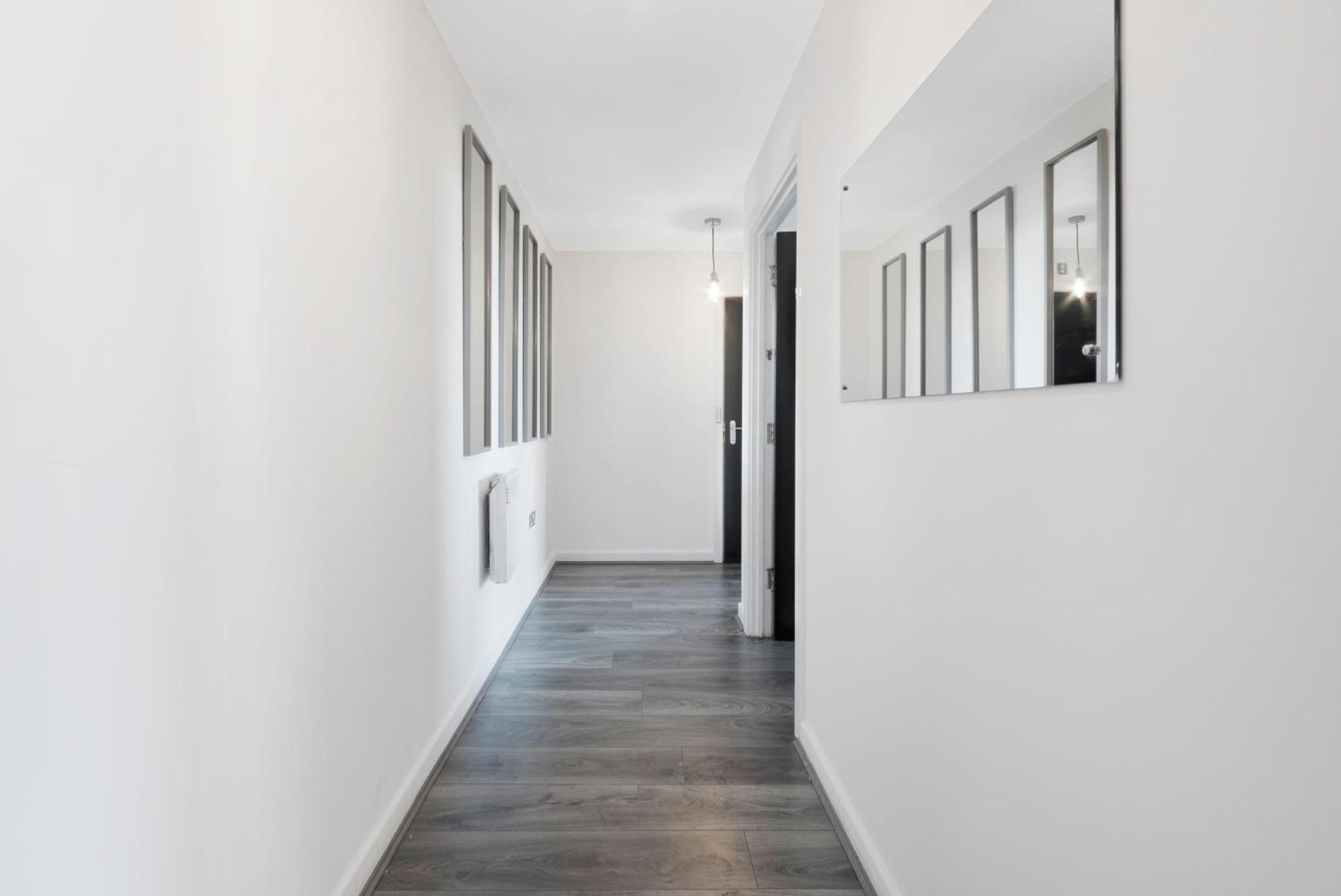 Penthouse W/ Hot Tub Near Stratford, Westfield Apartment London