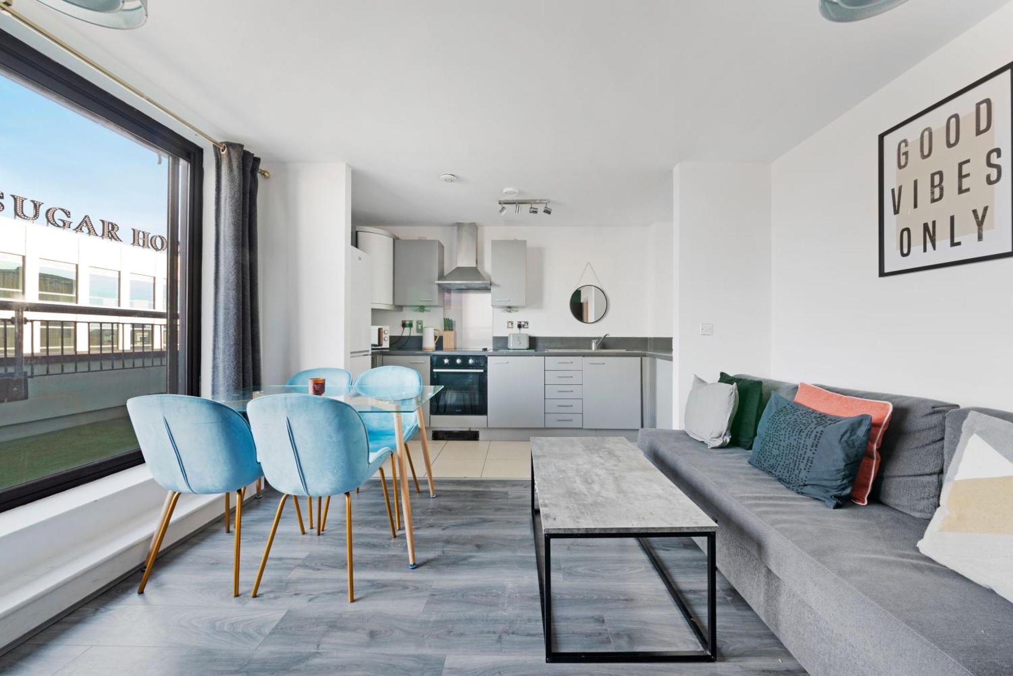 Apartment Penthouse W/ Hot Tub Near Stratford, Westfield London