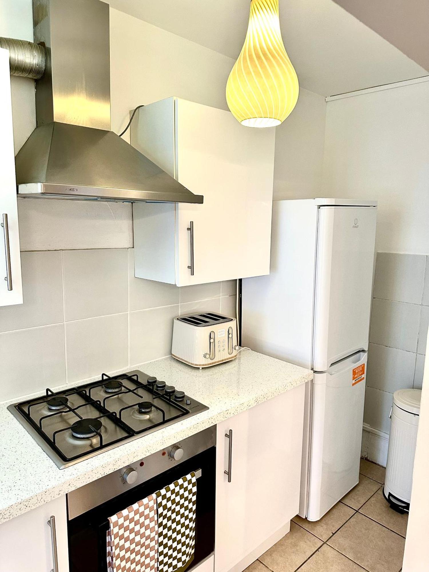 Privatunterkunft Luxe 4br Retreat *