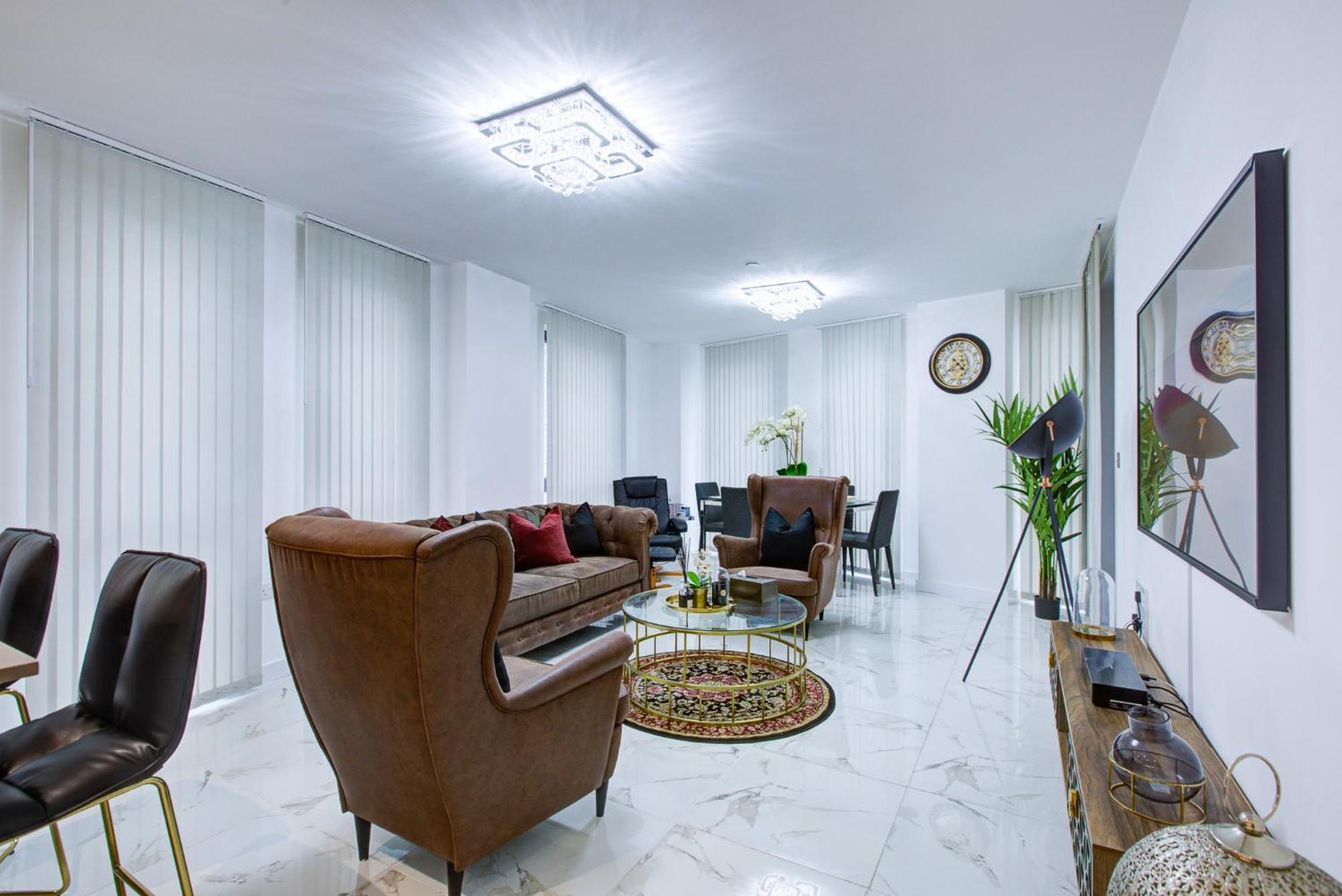Canary Wharf 2 Bedroom Luxury Apartment *