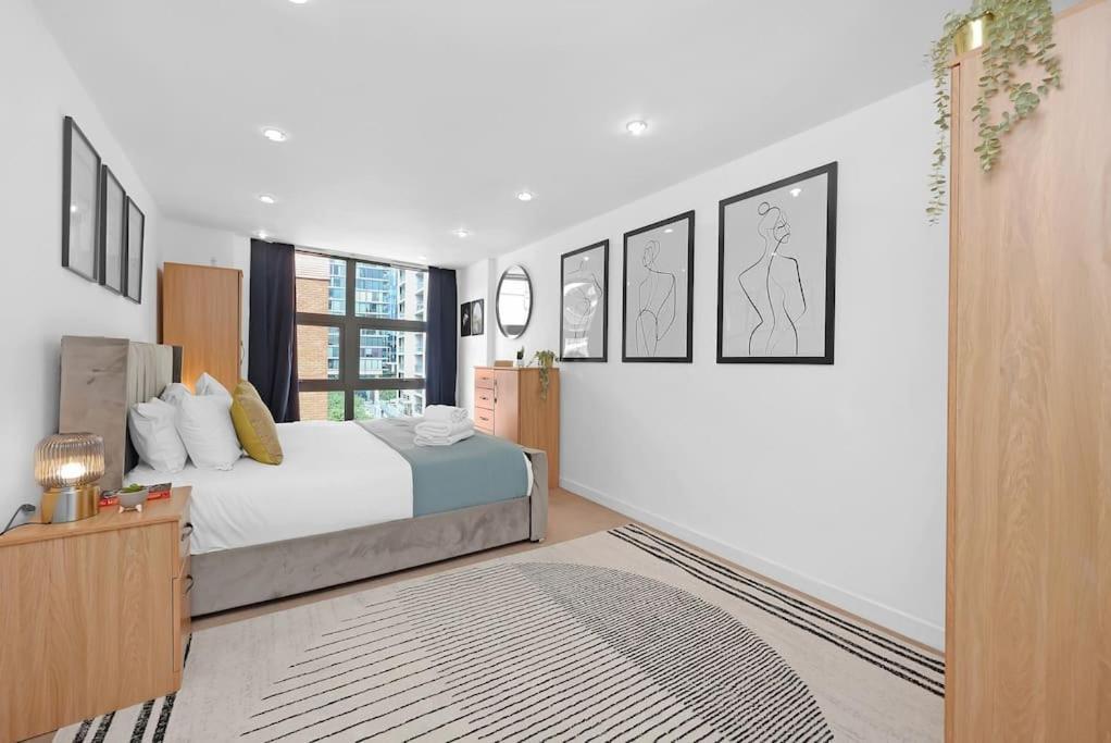 Spacious 2-bed Short Term & Flexible Renting Canary Wharf! Apartamento *