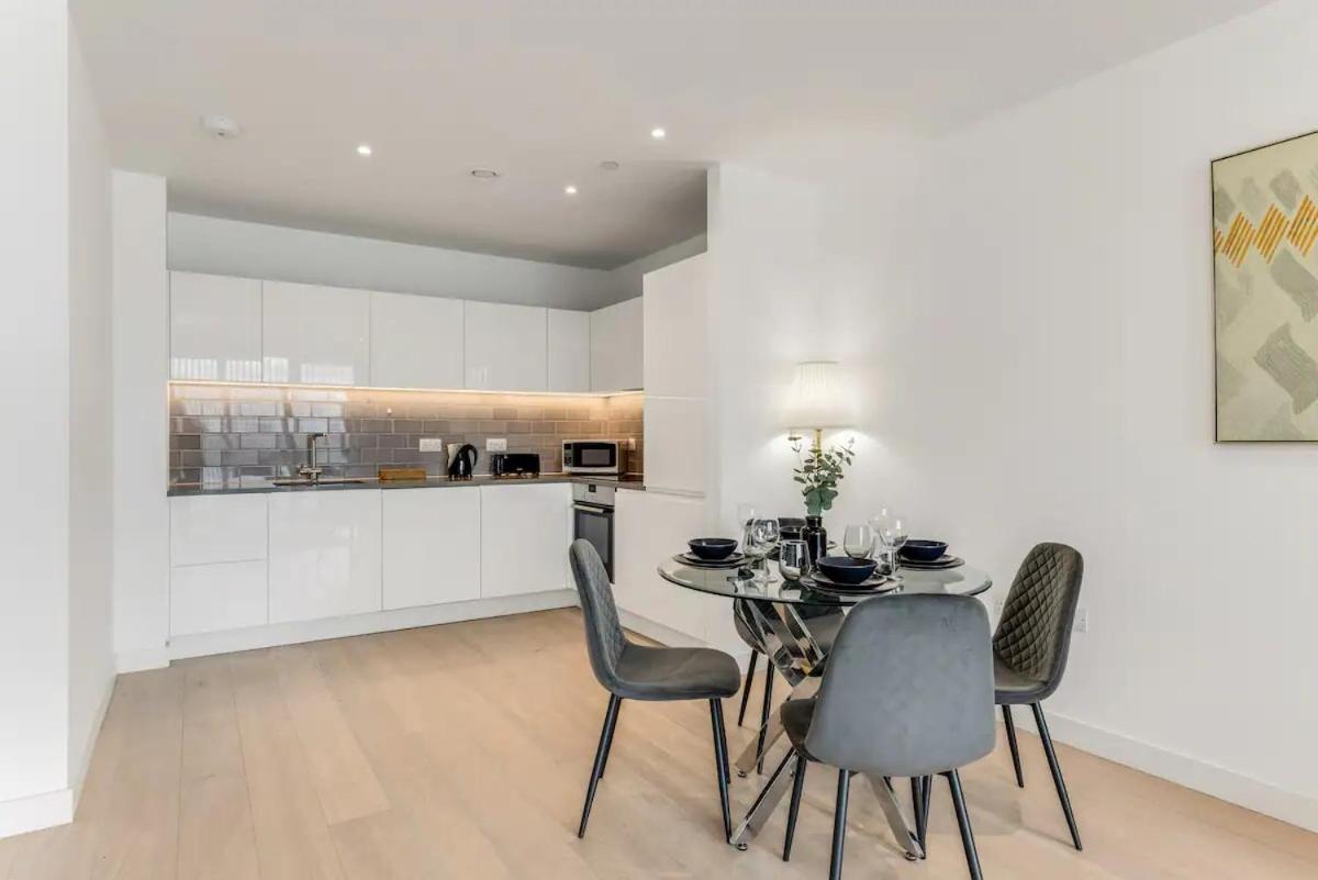 Shywharf Apartment London