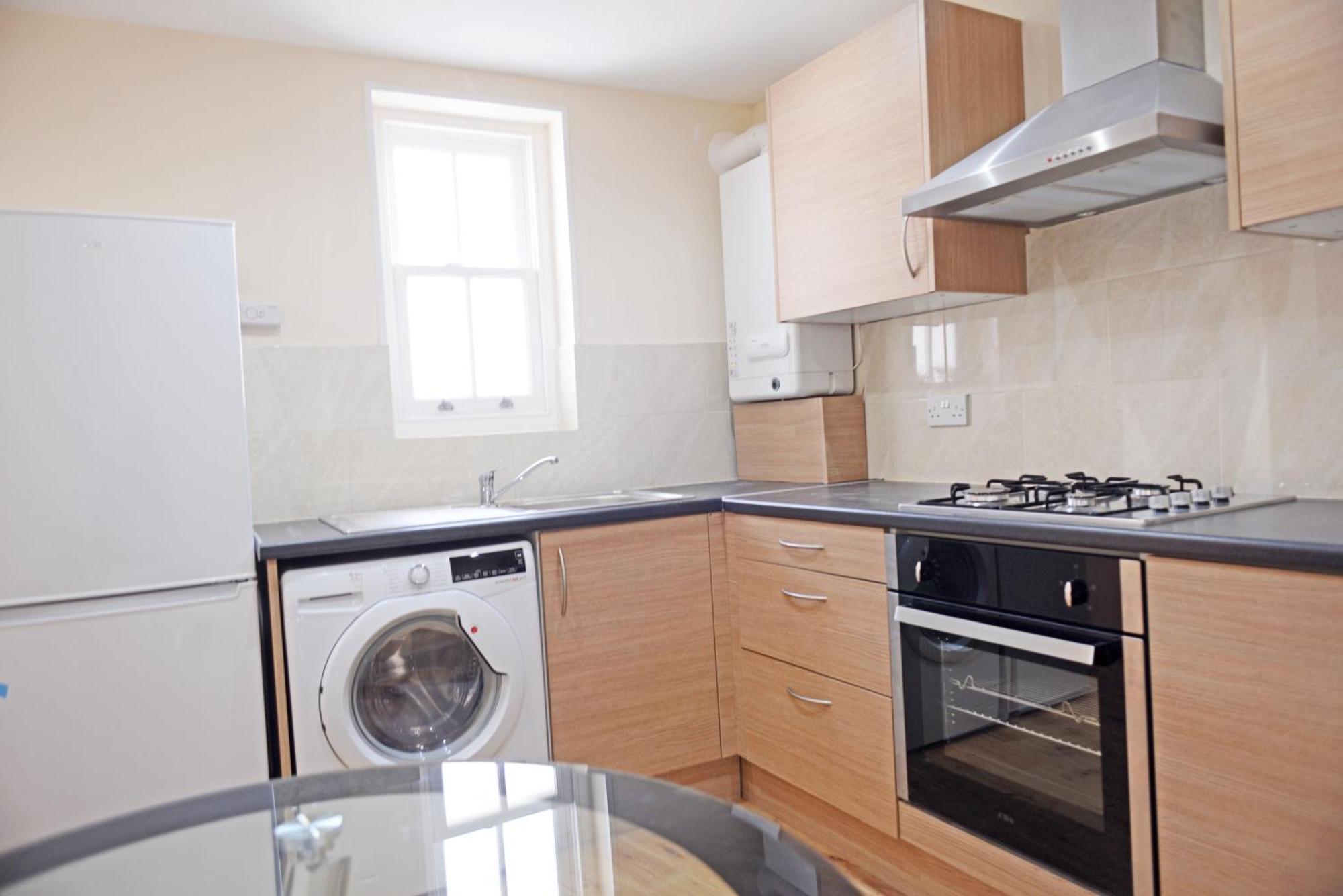 London's East End 2 Bedroom Apartment London