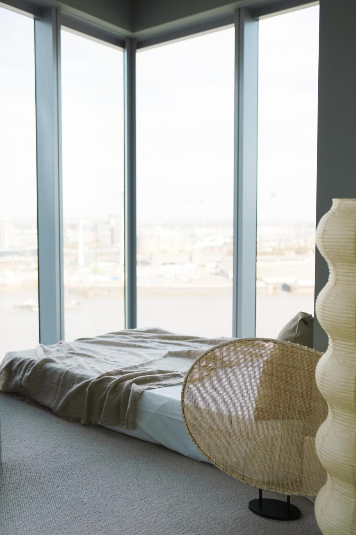 O2- Luxurious 3bd Flat With Stunning View Balcony Apartment *