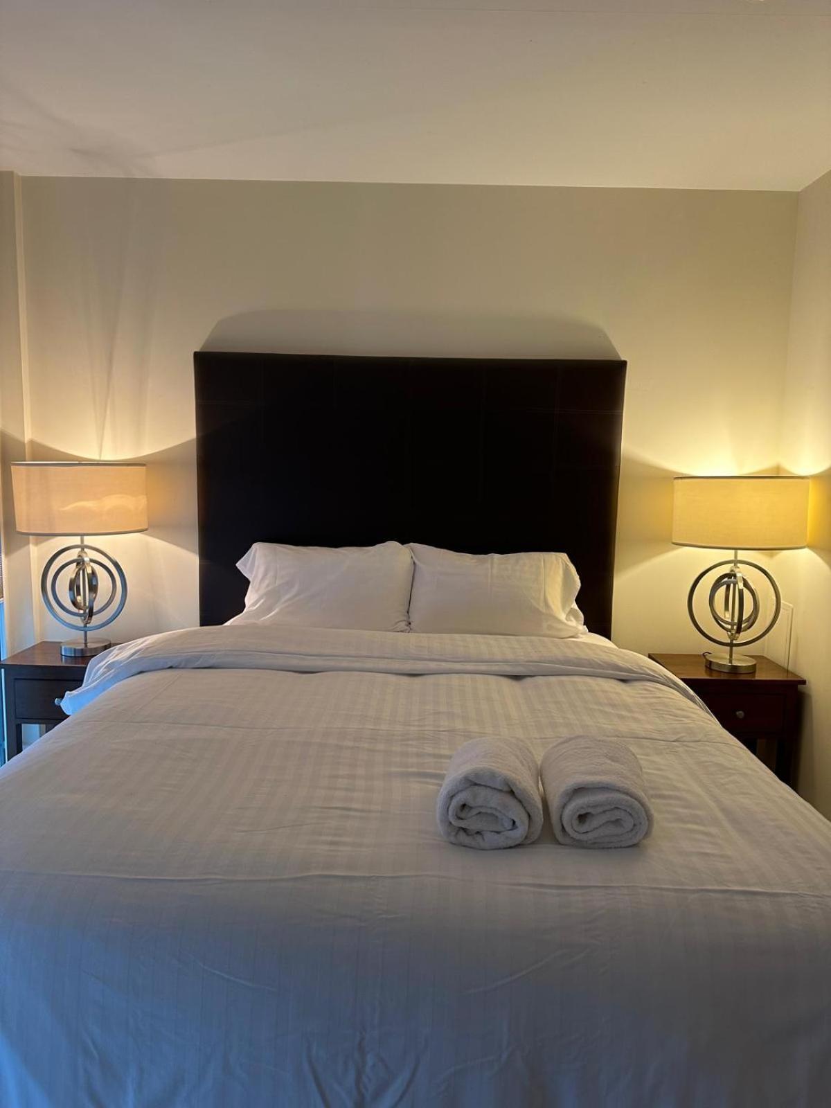 Canary Wharf Apartment London