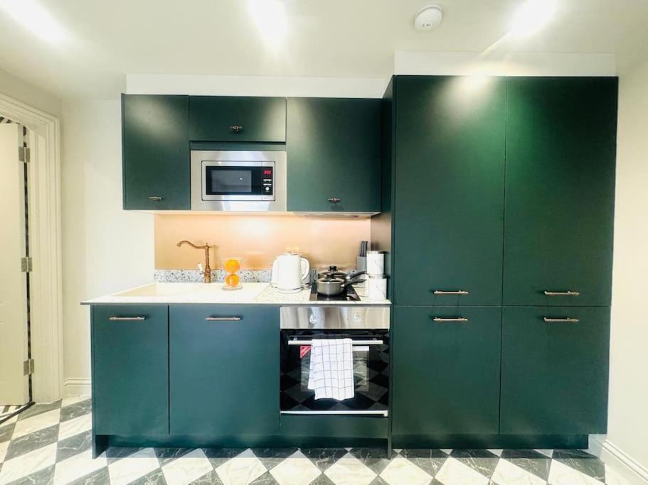 99 Apartment, Trendy Location Apartment London