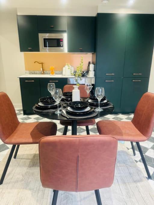 99 Apartment, Trendy Location Apartment