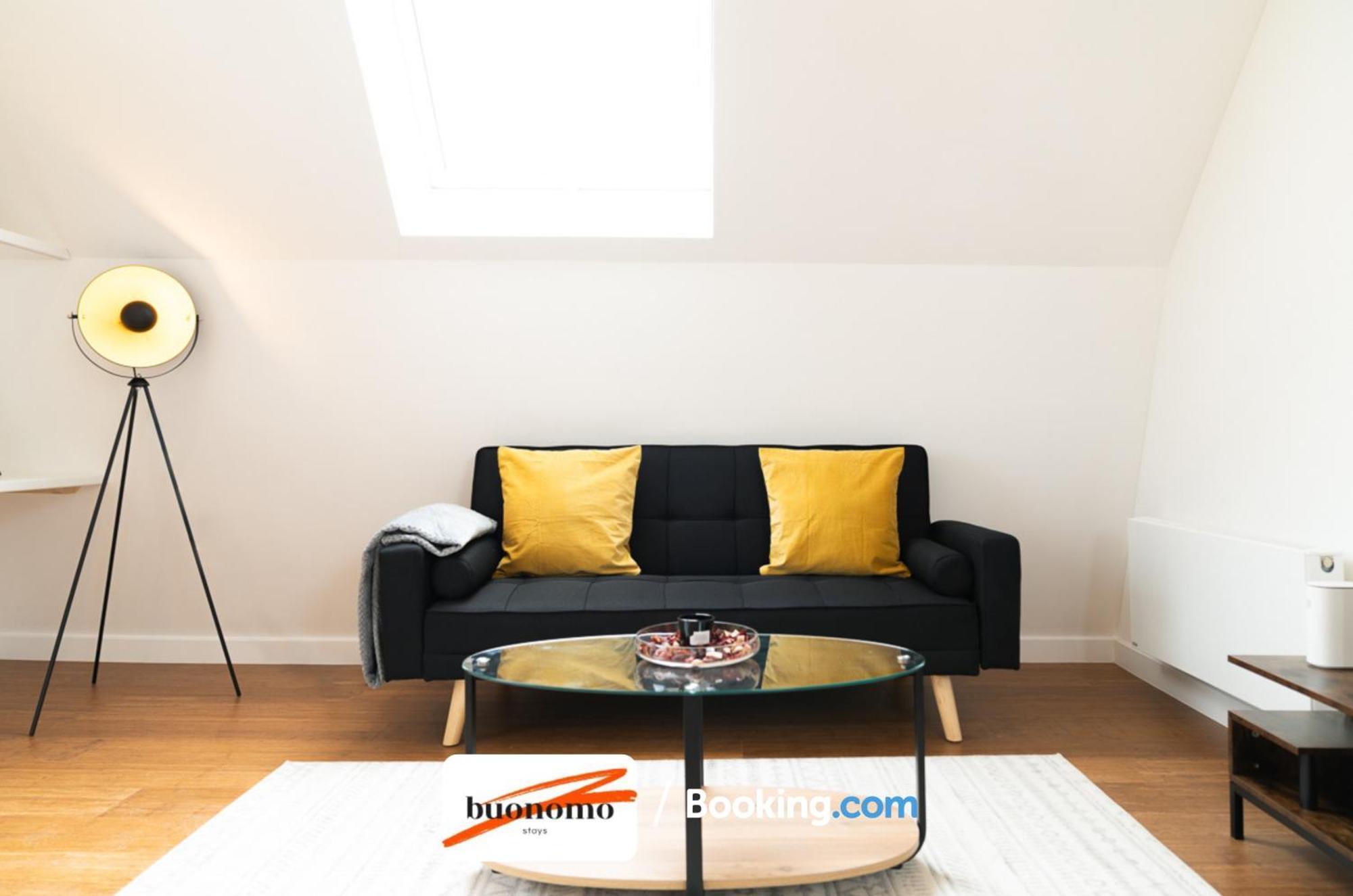 Apartment Two Bedroom At Buonomo Short Lets & Serviced