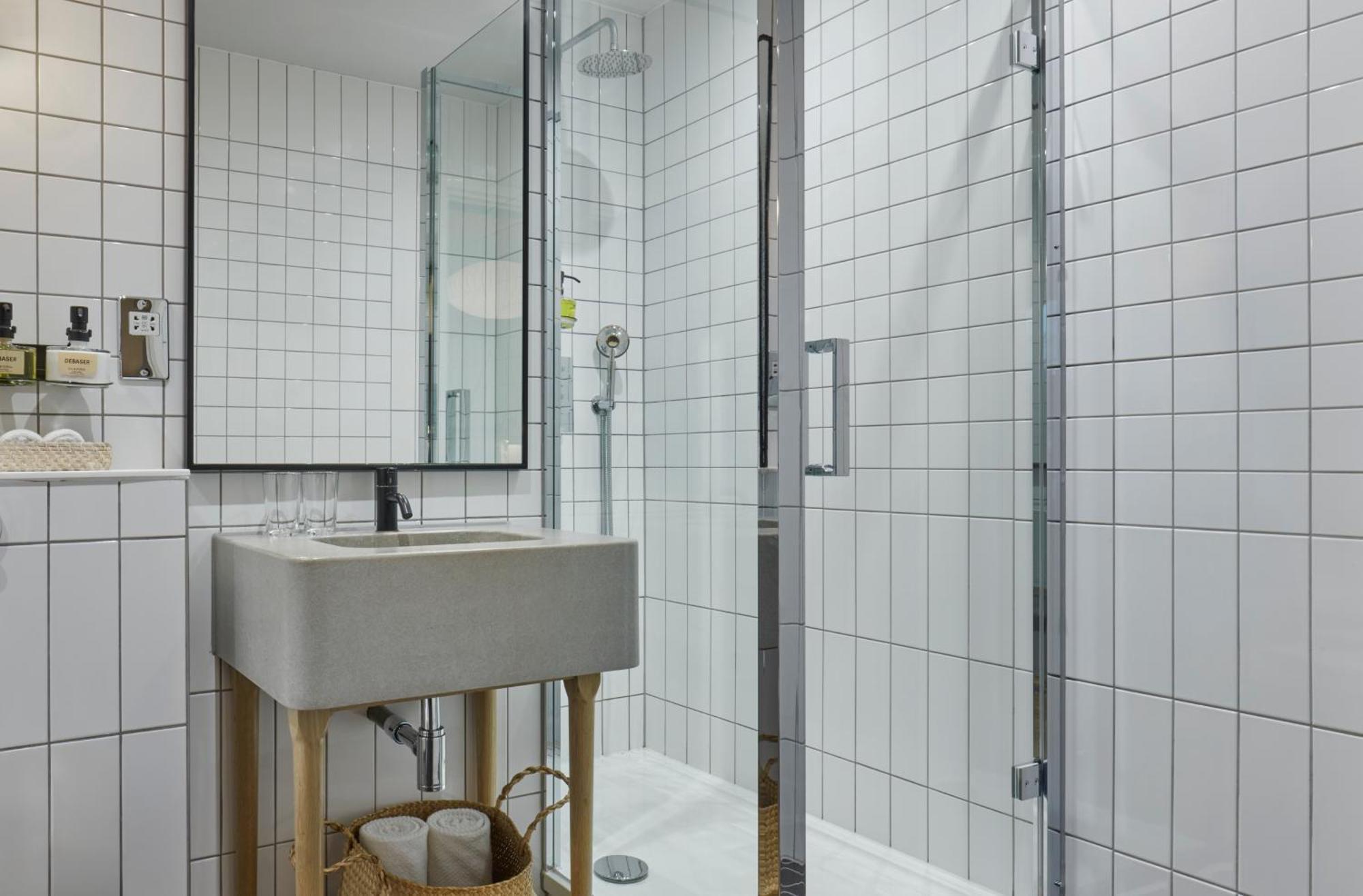 Hotel One Hundred Shoreditch 4*