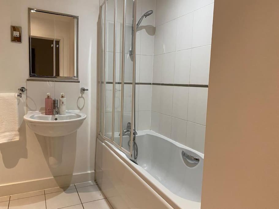 Luxury 3 Bed Apartment *