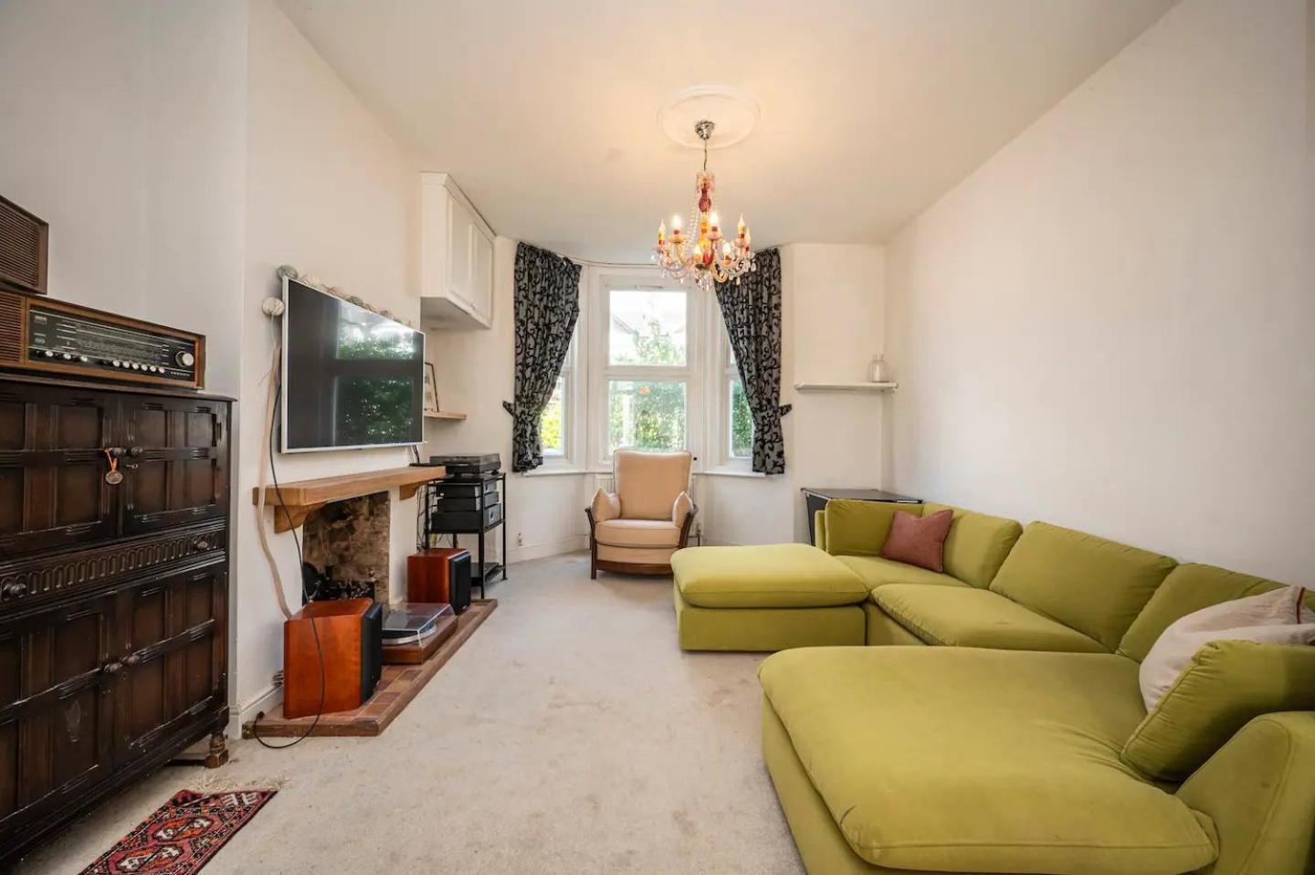 Holiday home Pass The Keys Large Period House With Garden Near Peckham *