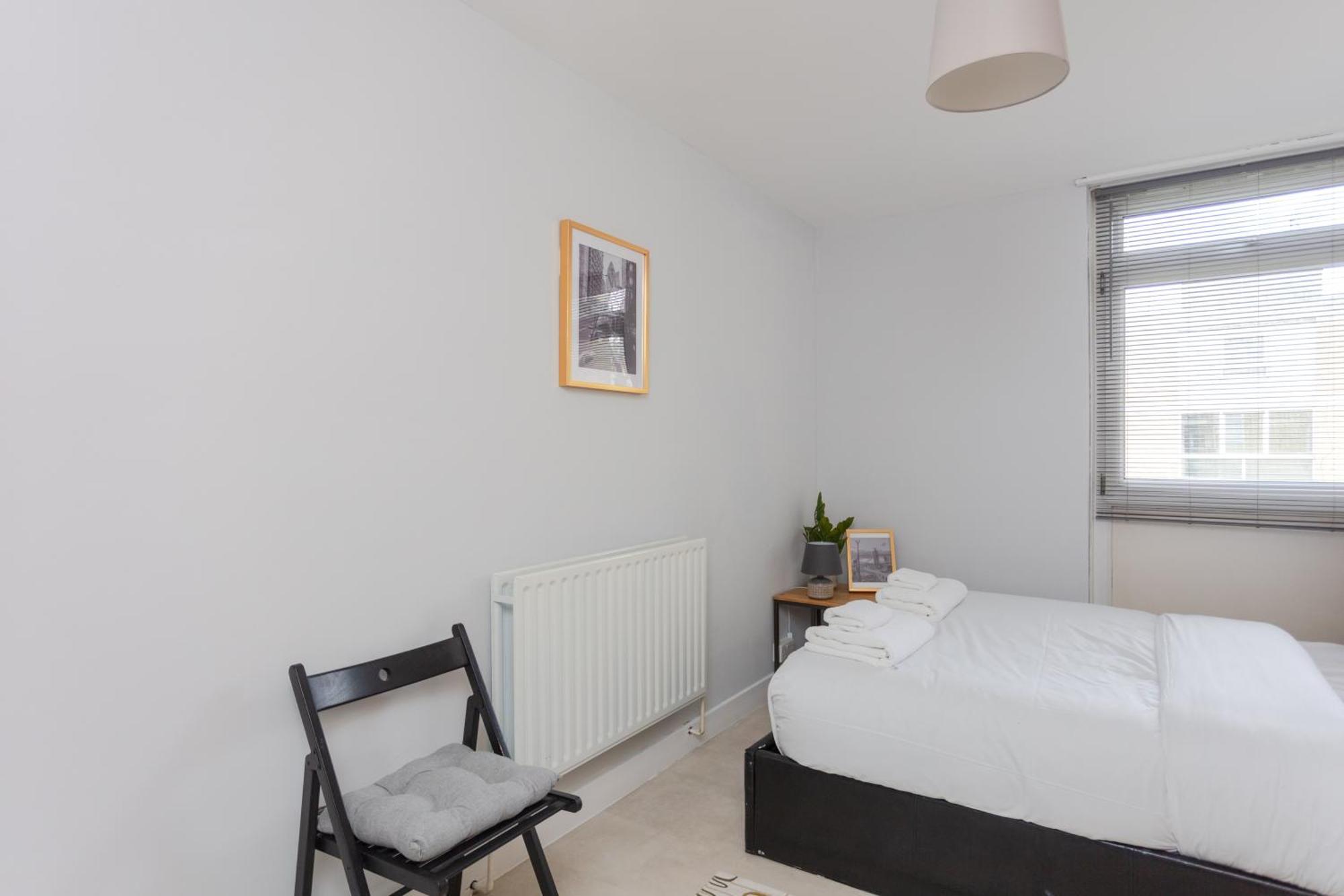 Spacious 3 Bedroom Flat In The Heart Of Shoreditch