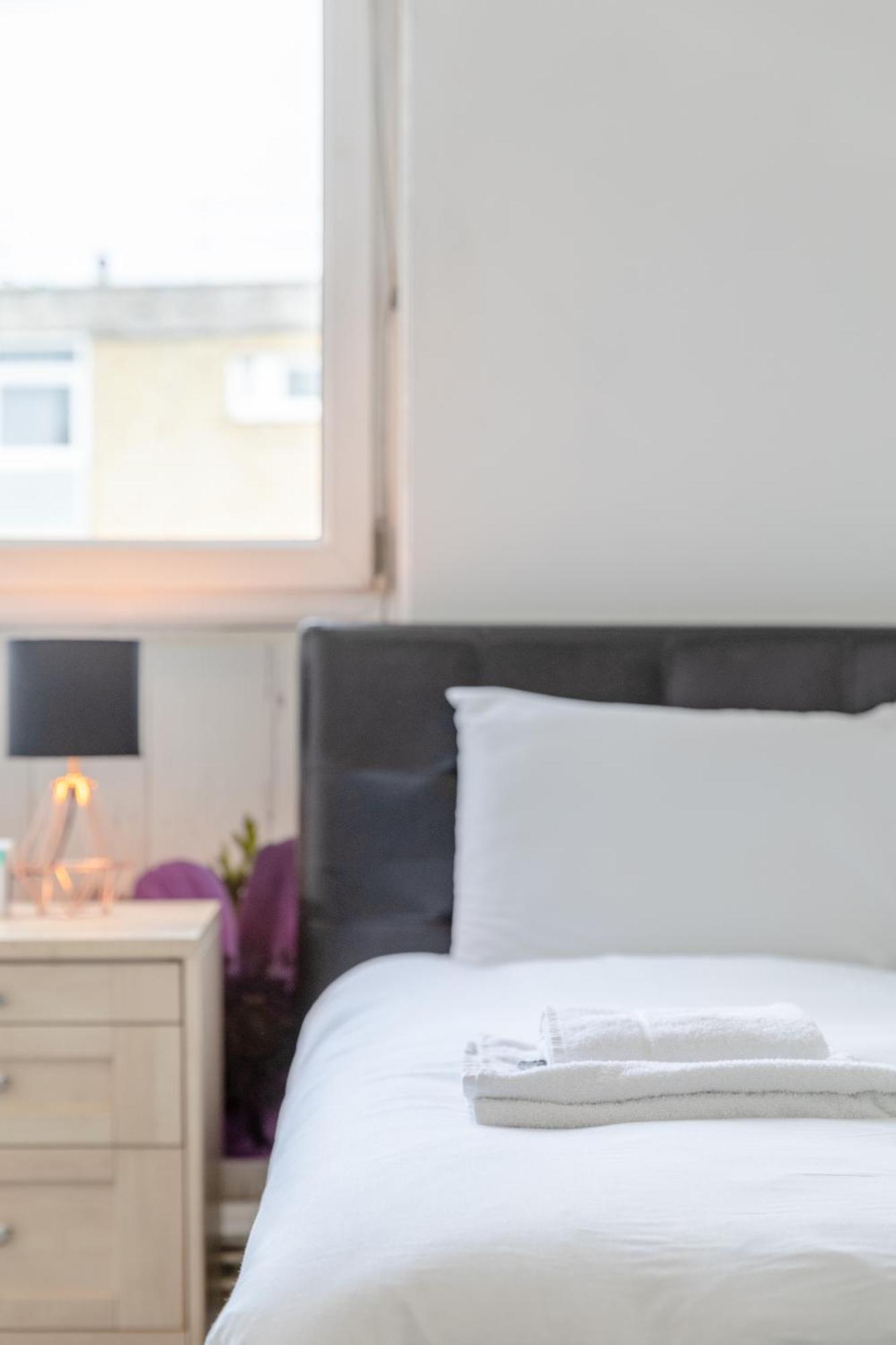 Spacious 3 Bedroom Flat In The Heart Of Shoreditch Apartment *