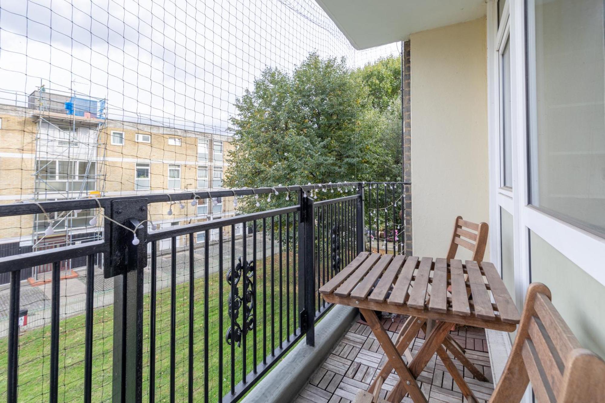 Spacious 3 Bedroom Flat In The Heart Of Shoreditch Apartment London
