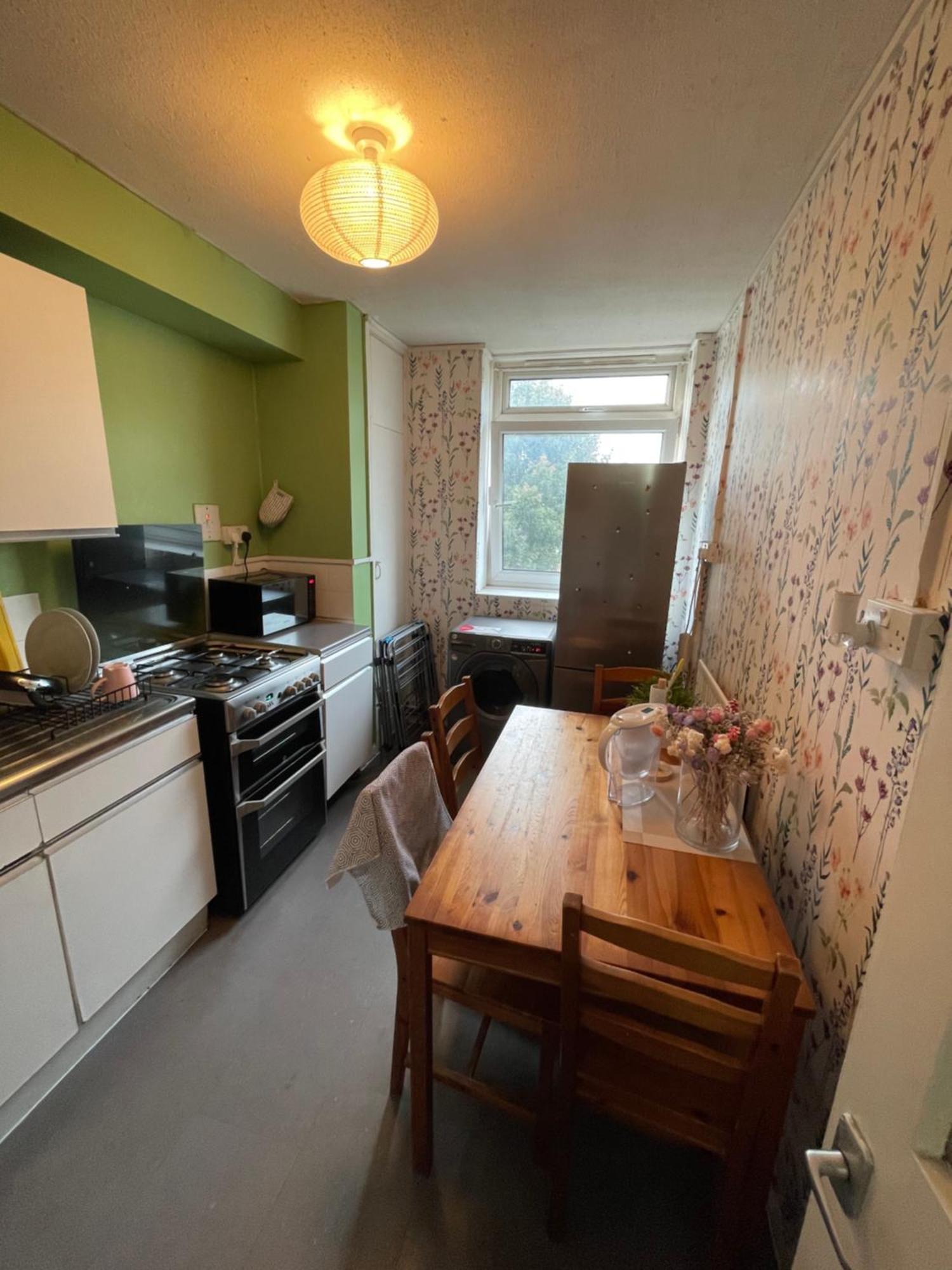 Spacious 3 Bedroom Flat In The Heart Of Shoreditch Apartment London