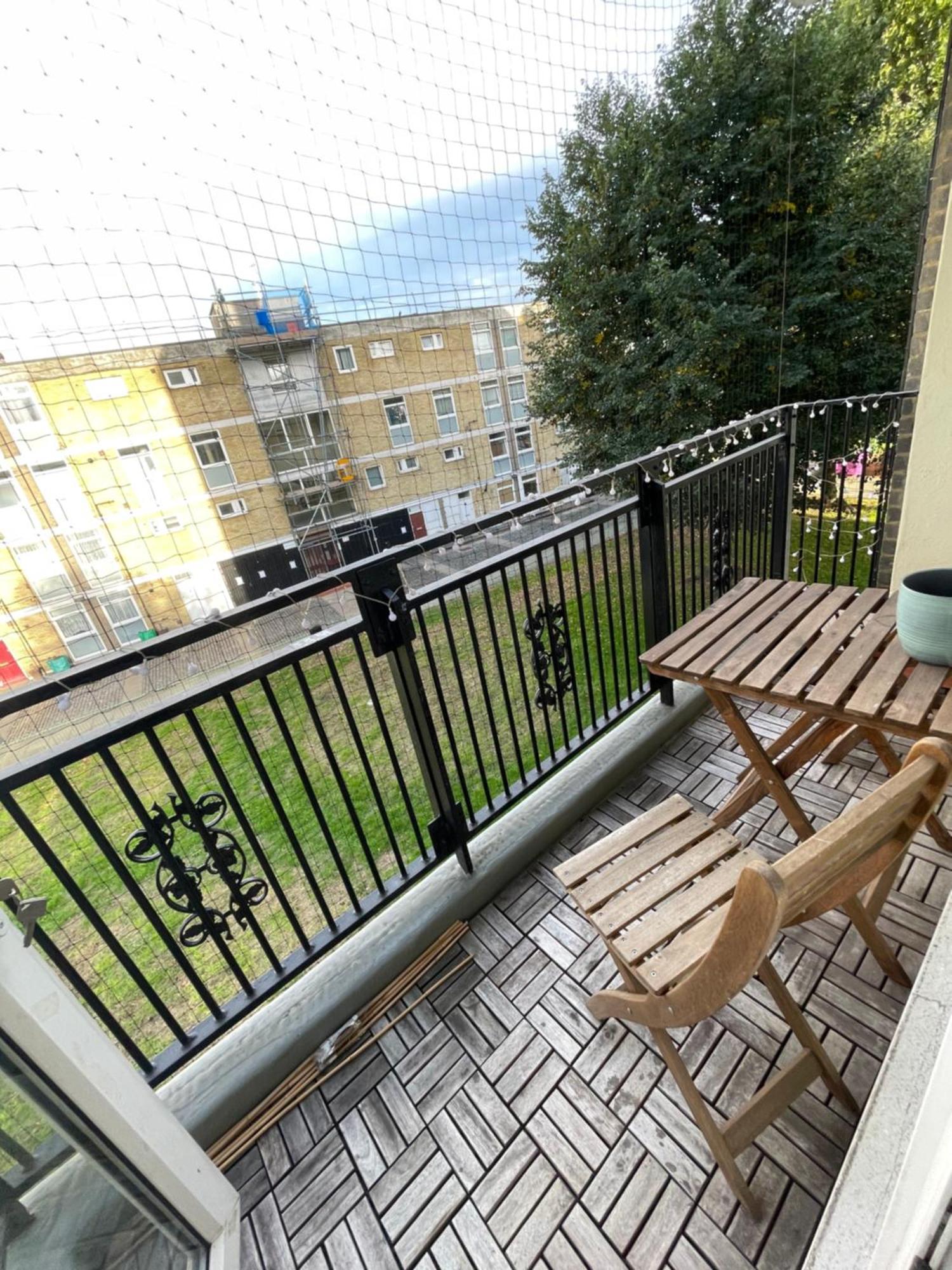 Spacious 3 Bedroom Flat In The Heart Of Shoreditch Apartment