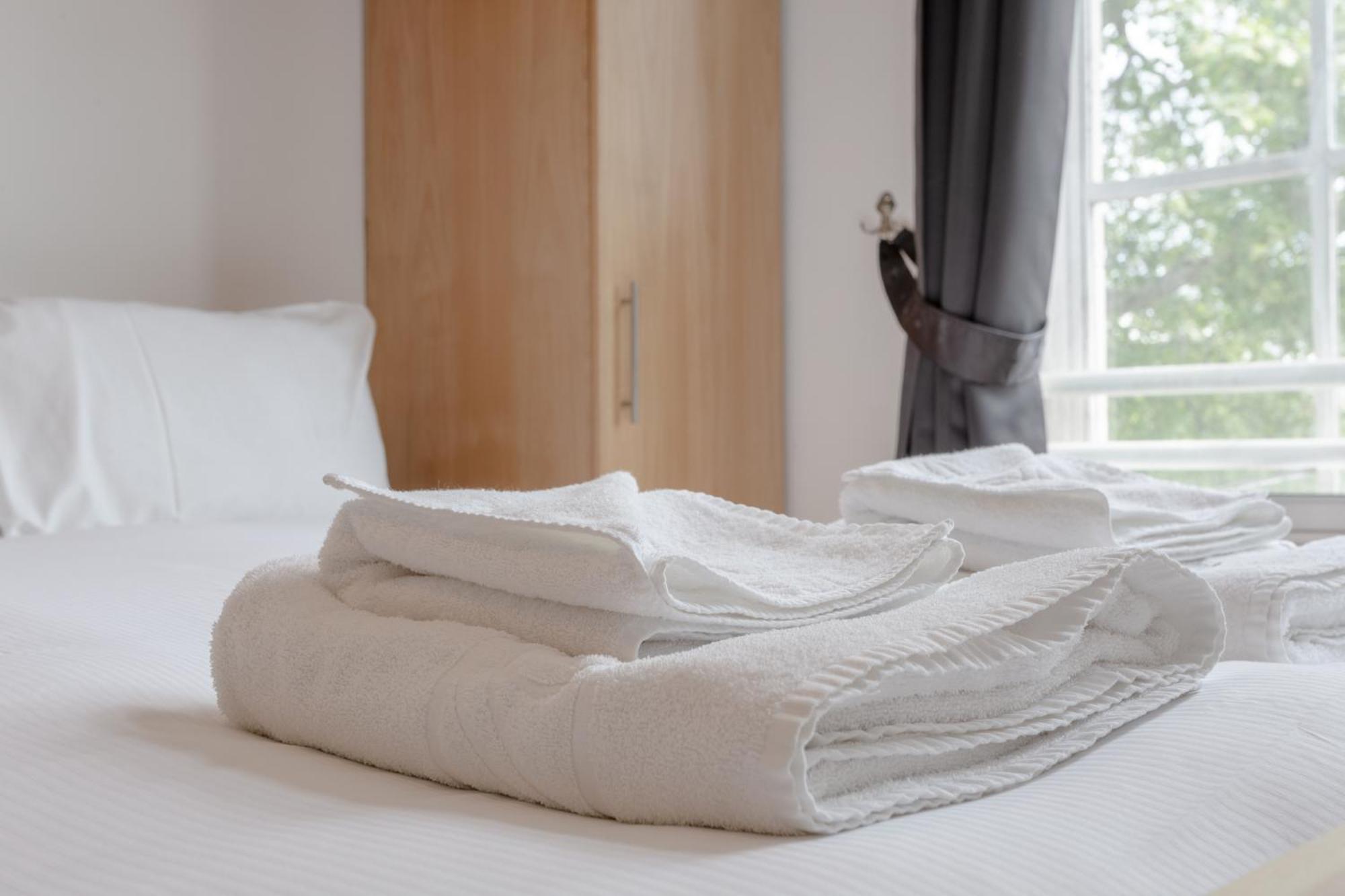 Large & 2bd Flat - Tower Hill Apartment London