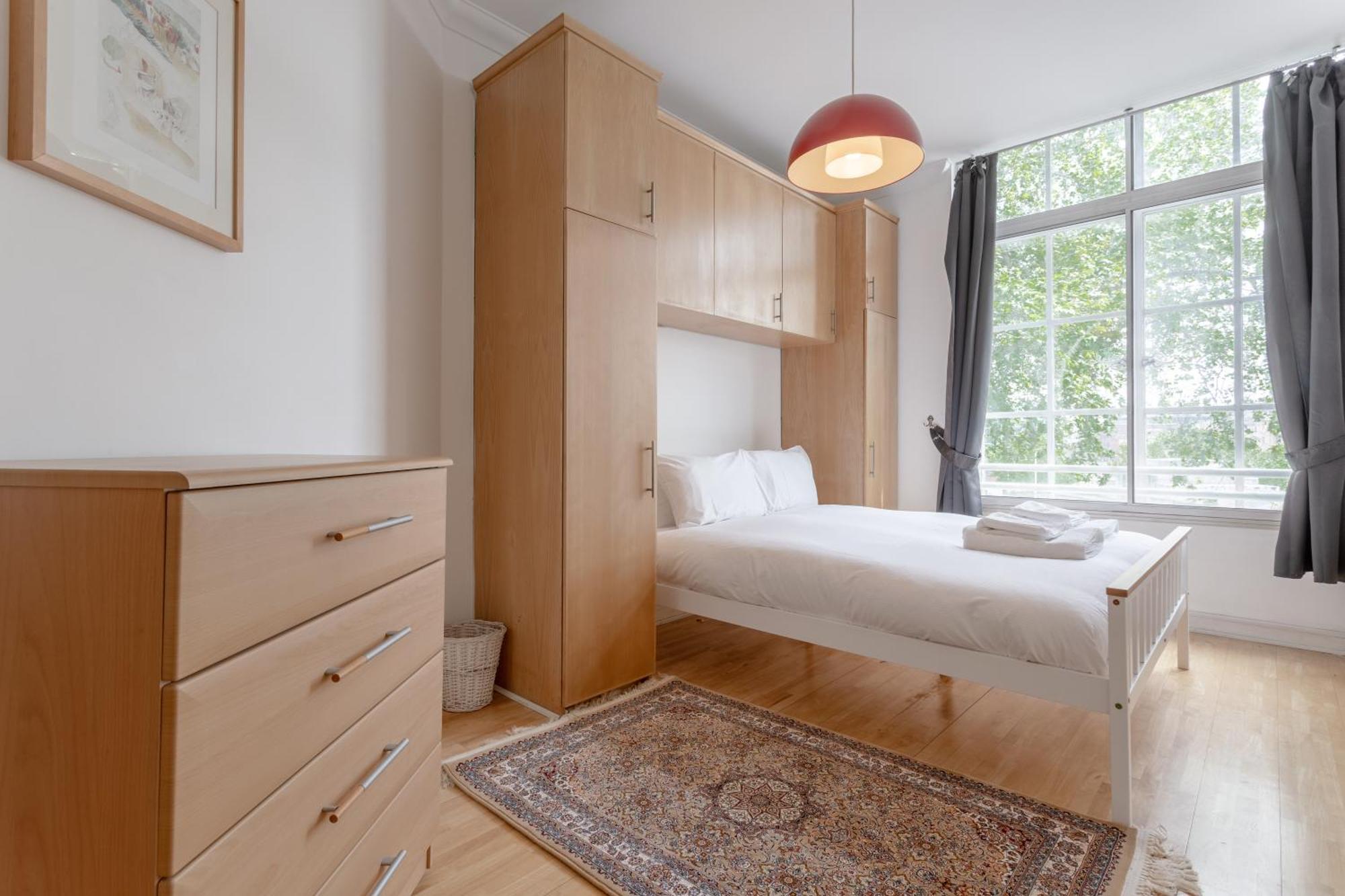 Large & 2bd Flat - Tower Hill * London