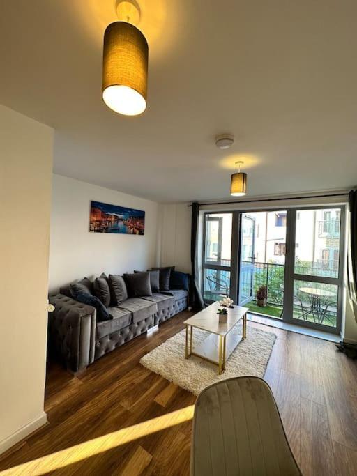 Apartment Stylish Zone 2 London